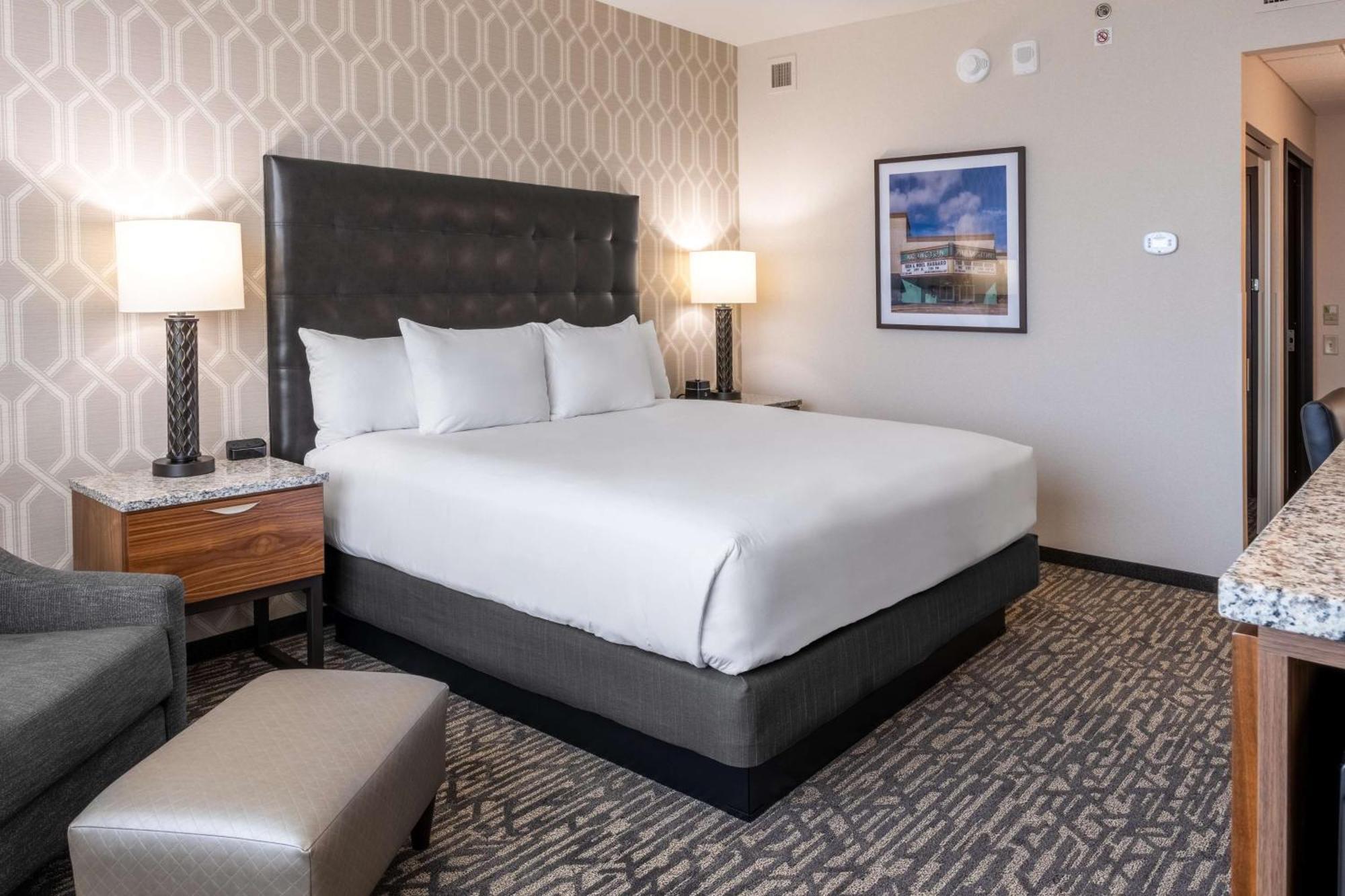 Drury Plaza Hotel
