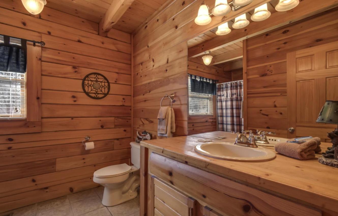 Holiday home Are We Bear Yet Rustic 1br With Hot Tub Pools & Fireplace1 Mile From Parkway *