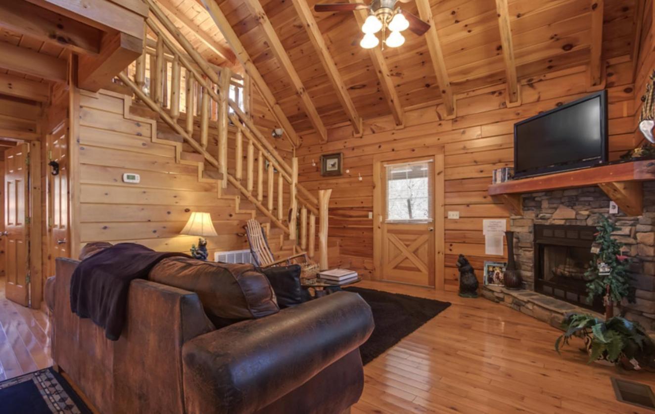Holiday home Are We Bear Yet Rustic 1br With Hot Tub Pools & Fireplace1 Mile From Parkway *