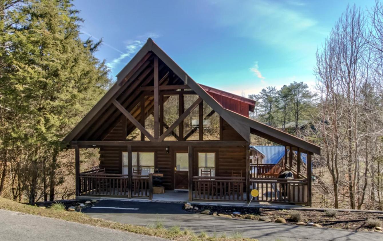 Holiday home Are We Bear Yet Rustic 1br With Hot Tub Pools & Fireplace1 Mile From Parkway