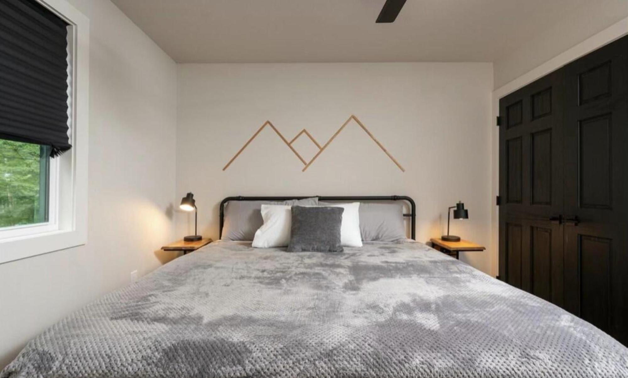 Modern Mountain Hideaway-secluded, Close To Town Pigeon Forge