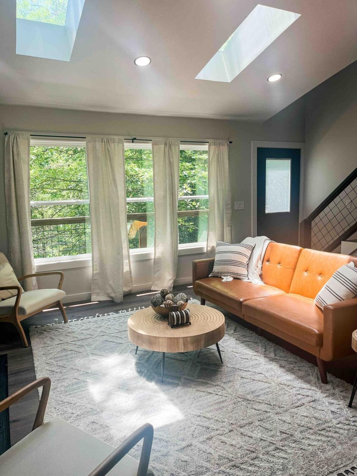 Modern Mountain Hideaway-secluded, Close To Town Holiday home