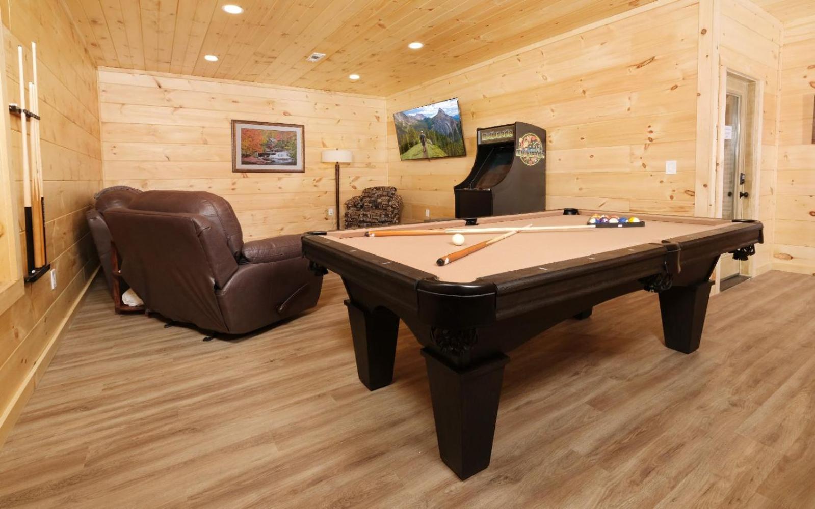 A Pools Paradise Pigeon Forge