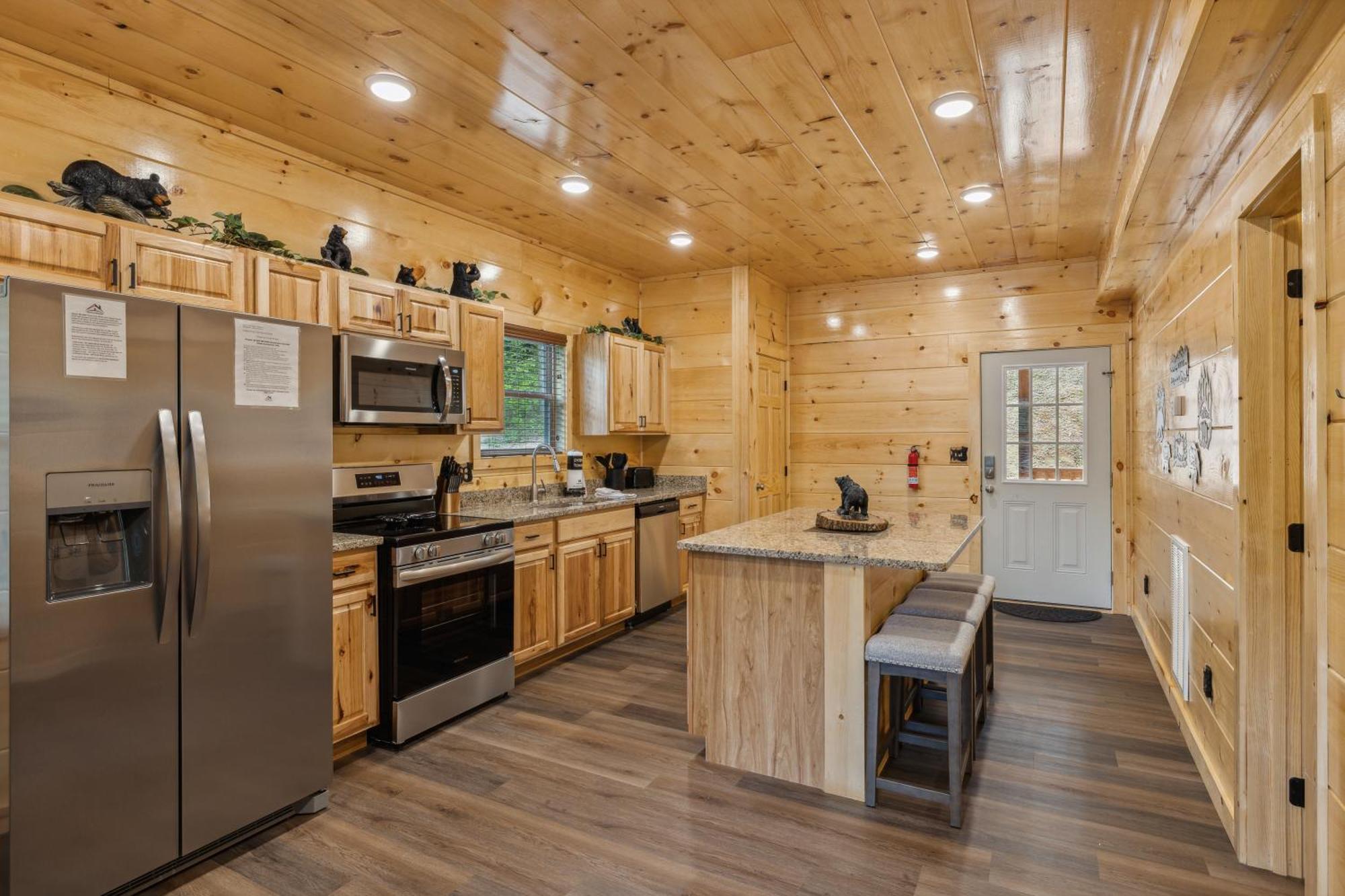 On Blackbeary Hill A Cozy 3 Bedroom Perfect For A Getaway In An Enchanting Forest Setting Holiday home Pigeon Forge