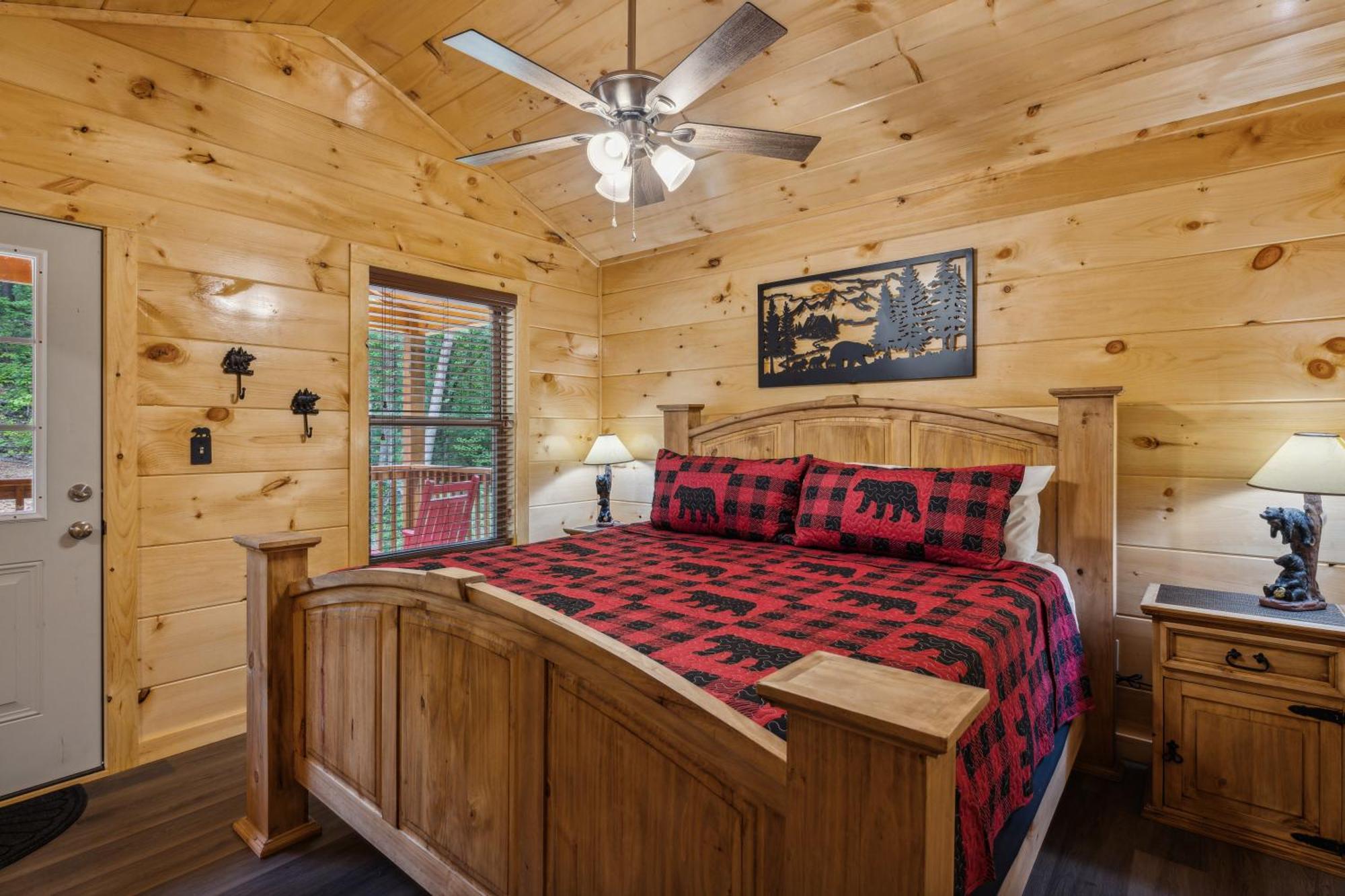 On Blackbeary Hill A Cozy 3 Bedroom Perfect For A Getaway In An Enchanting Forest Setting Holiday home