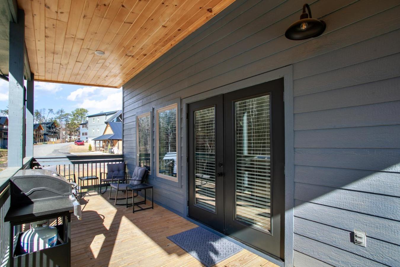 Holiday home Stunning Heights Retreat Hot Tub, Mtn Views And