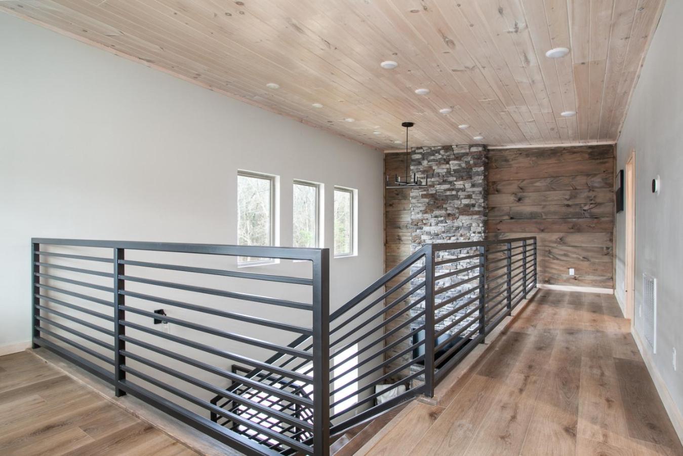 Stunning Heights Retreat Hot Tub, Mtn Views And Pigeon Forge