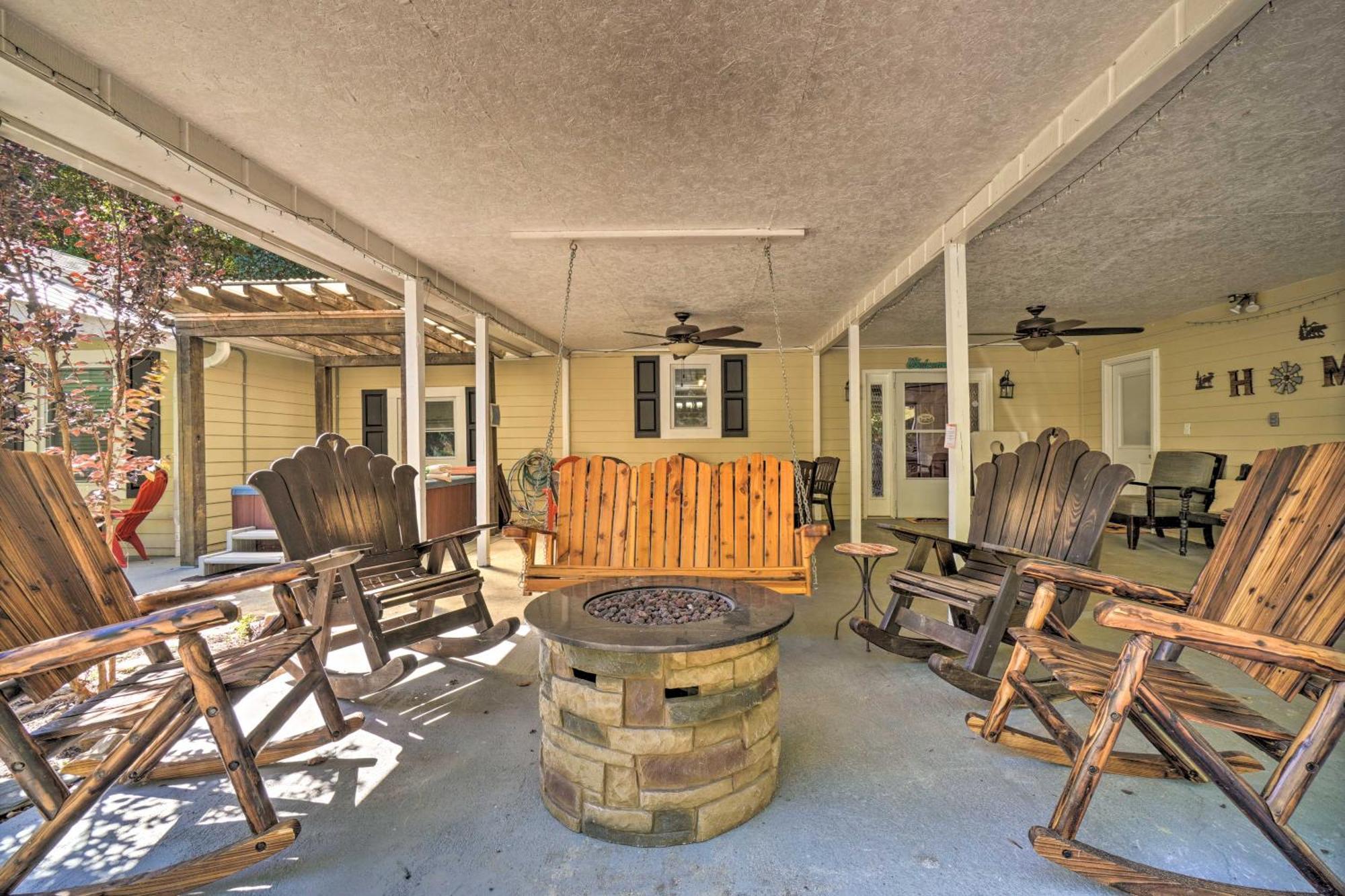 Holiday home By Dollywood With Private Pool!