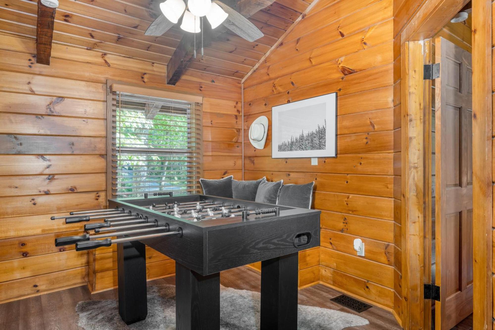 Holiday home Dudley Iv By Avantstay Cosy W Hot Tub Sweeping Views