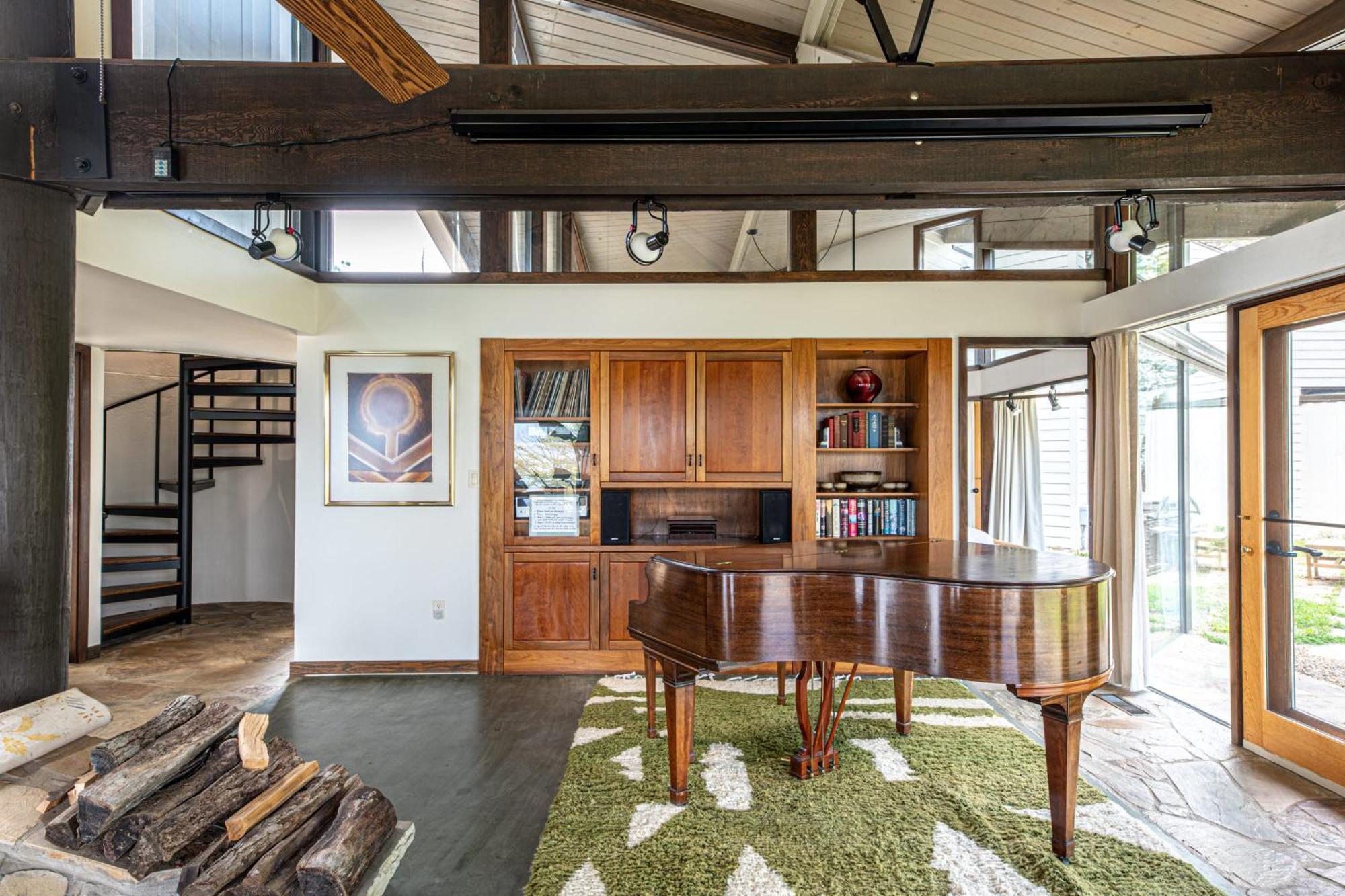 Holiday home Belltop: Mountaintop Retreat With Views In Tn *