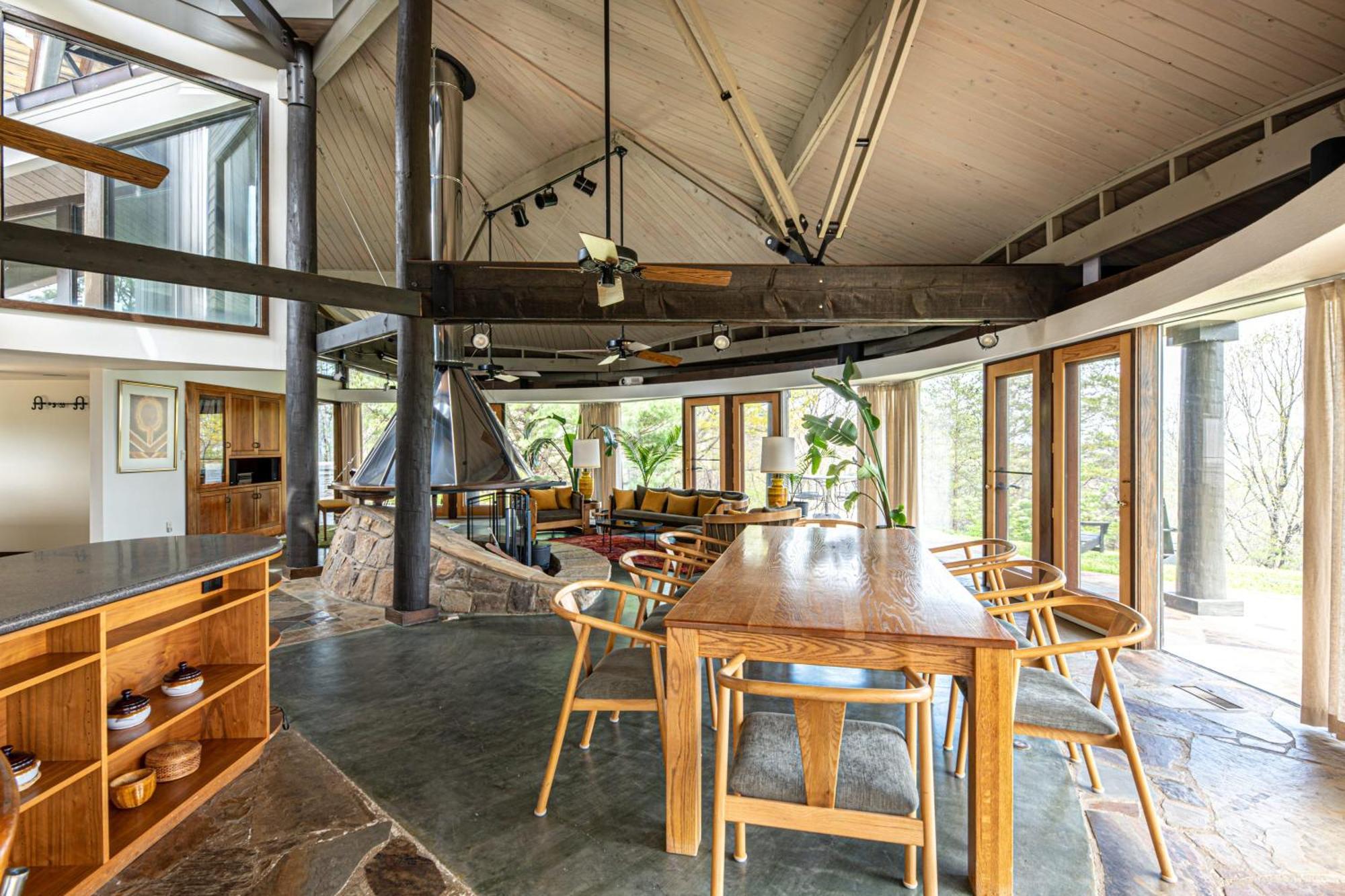 Belltop: Mountaintop Retreat With Views In Tn Pigeon Forge