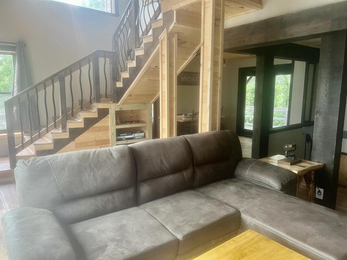 Whiskey Ridge 3 Bdrm Cabin-firepit, Fenced Yard, Hot Tub Holiday home Pigeon Forge