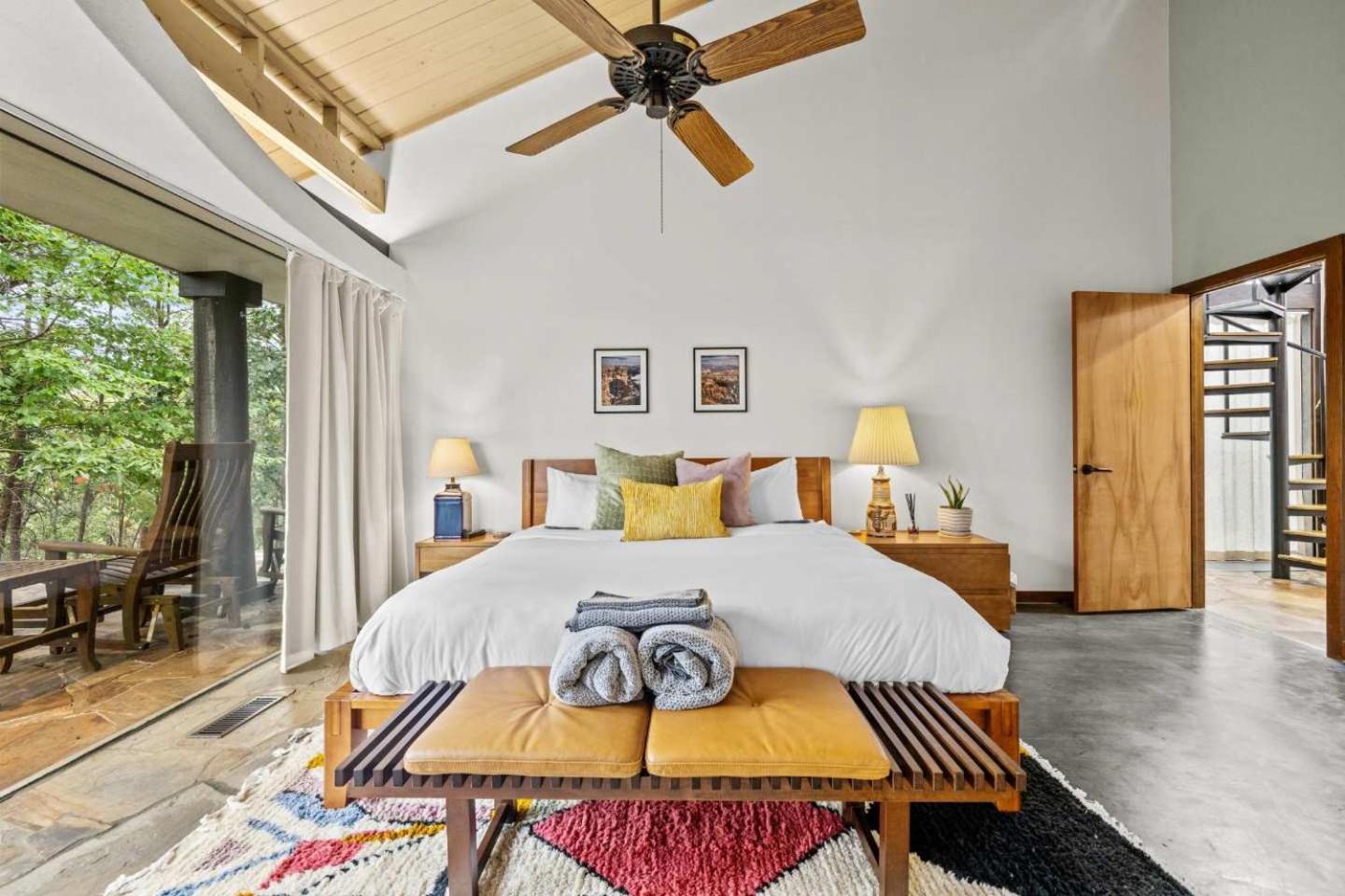 Belltop: Mountaintop Retreat With Views In Tn *