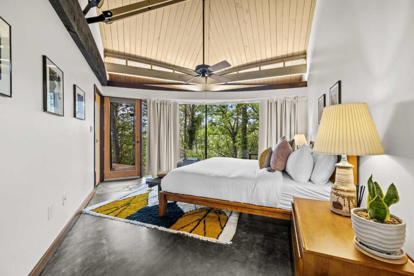 Belltop: Mountaintop Retreat With Views In Tn Holiday home