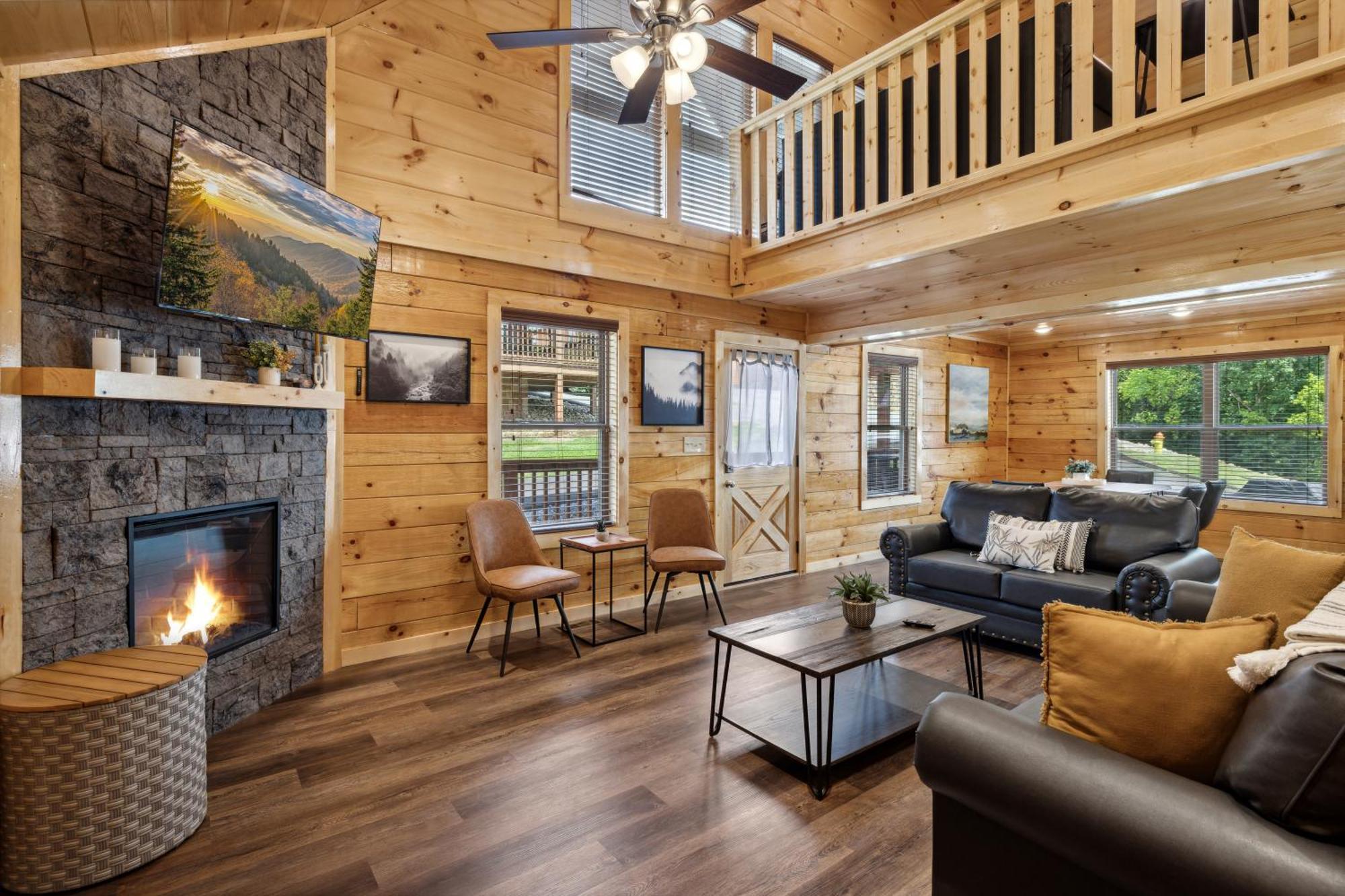 Are My Sunshine - 3 Bedroom - Downtown Pigeon Forge!! *