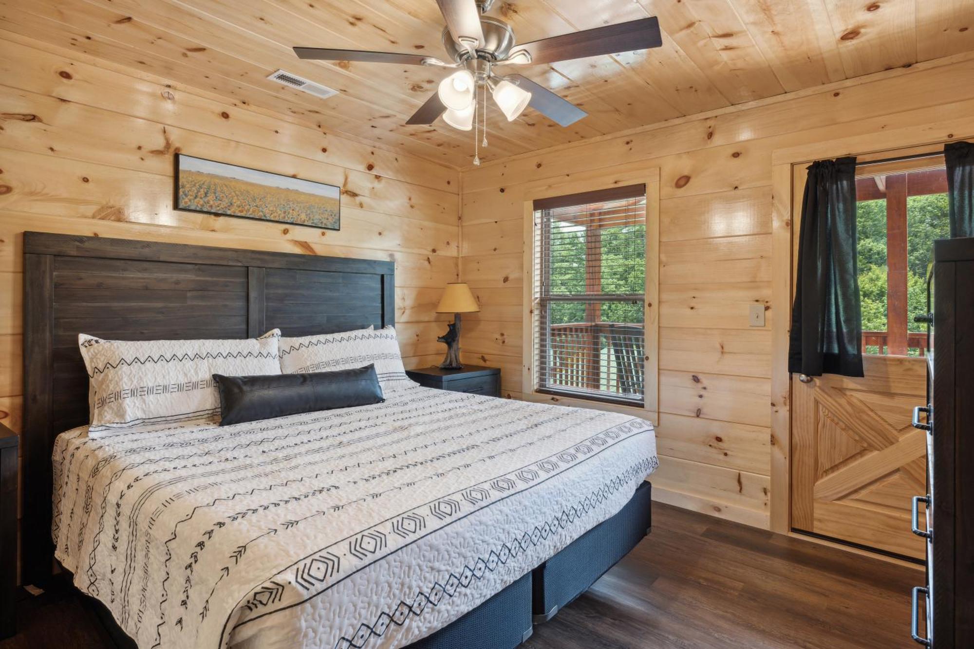 Are My Sunshine - 3 Bedroom - Downtown Pigeon Forge!! * Pigeon Forge