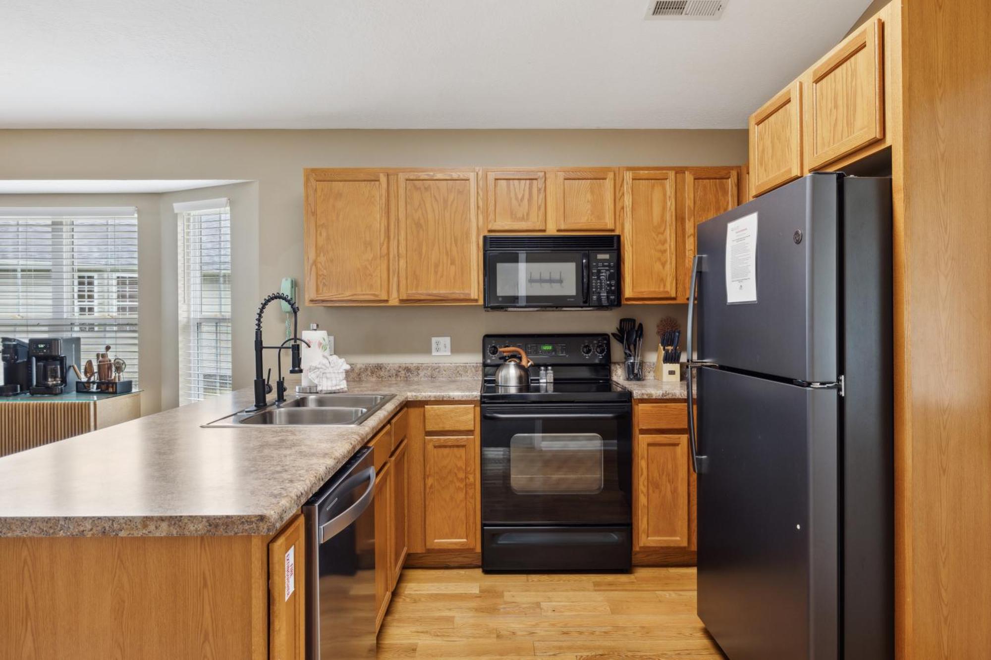 Charming 2 Bed Oasis With River Access Hot Tub And Outdoor Fun Sleeps 6 Comfortably *