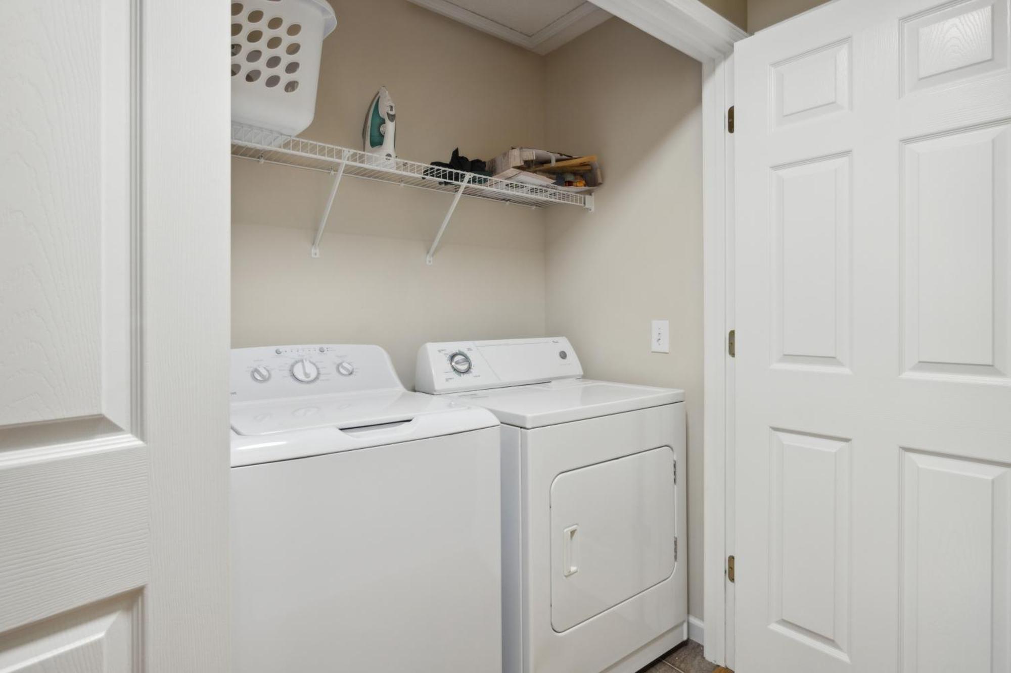 Charming 2 Bed Oasis With River Access Hot Tub And Outdoor Fun Sleeps 6 Comfortably Holiday home