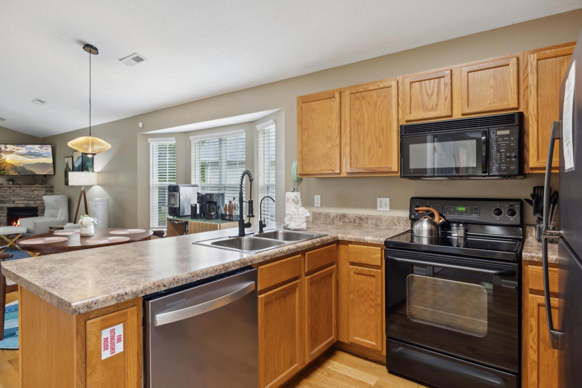 Holiday home Charming 2 Bed Oasis With River Access Hot Tub And Outdoor Fun Sleeps 6 Comfortably