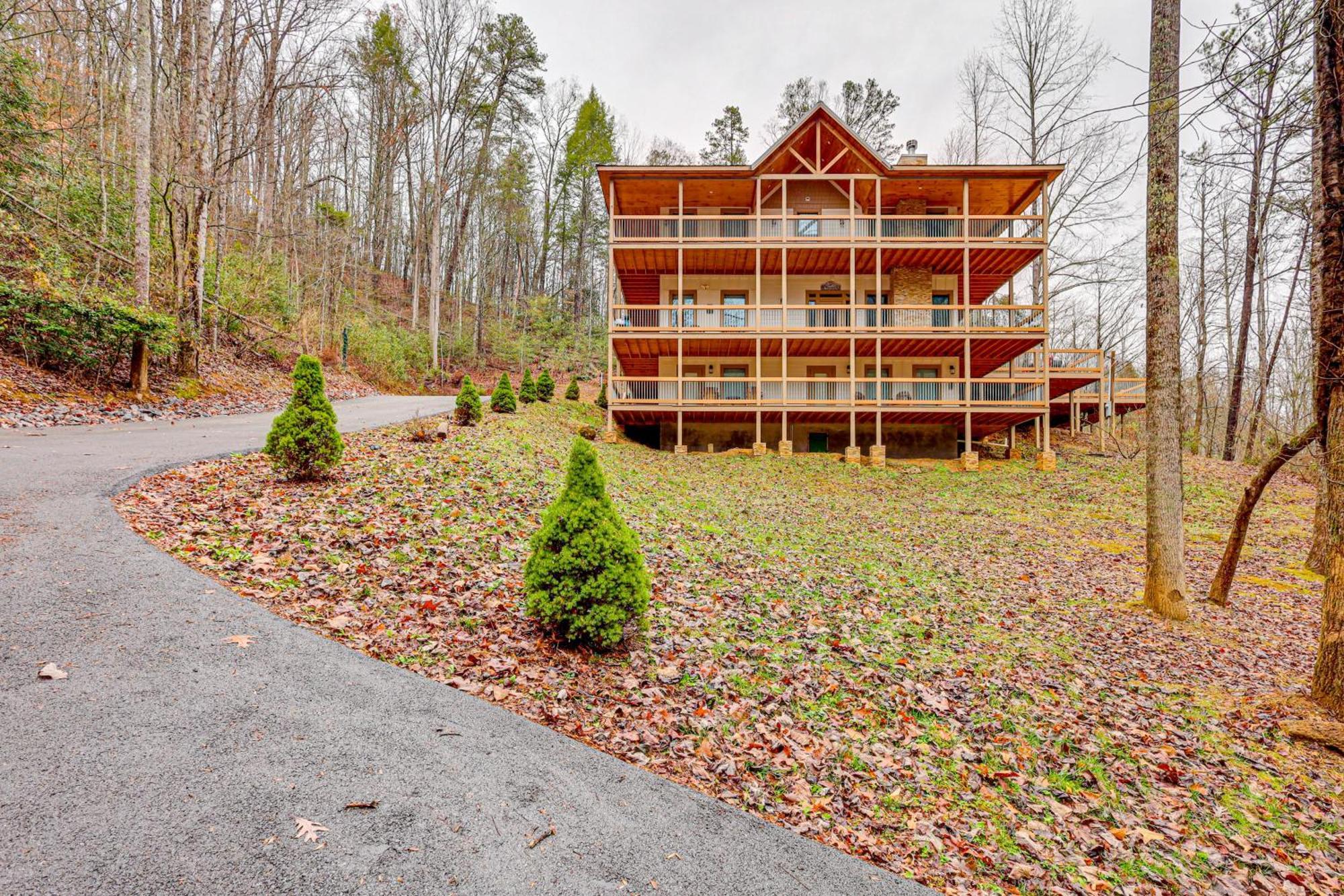 Close To Hiking And Attractions Smoky Mtn * Pigeon Forge
