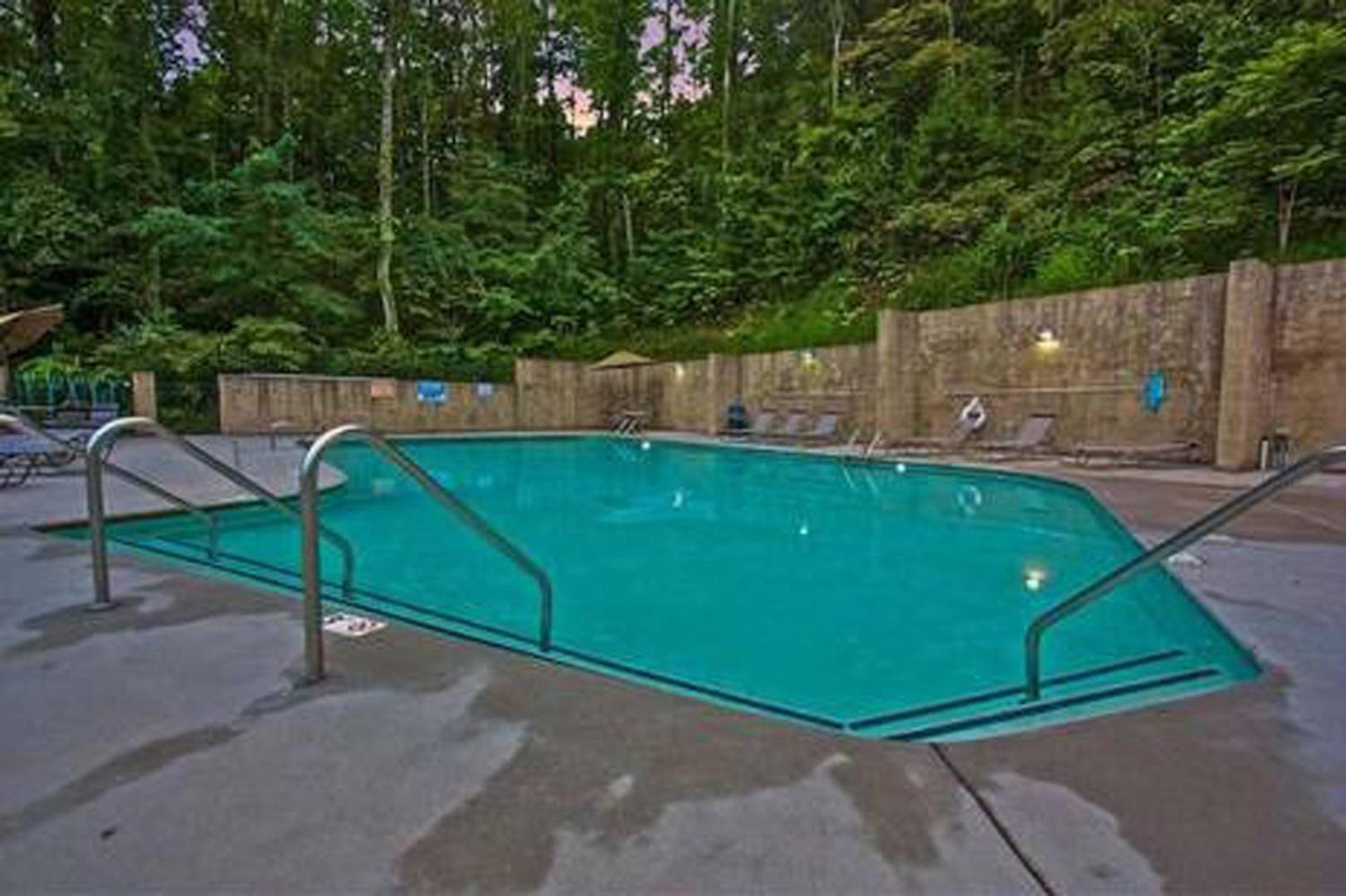 Pet Friendly 5br Indoor Pool Gameroom Theater Pigeon Forge