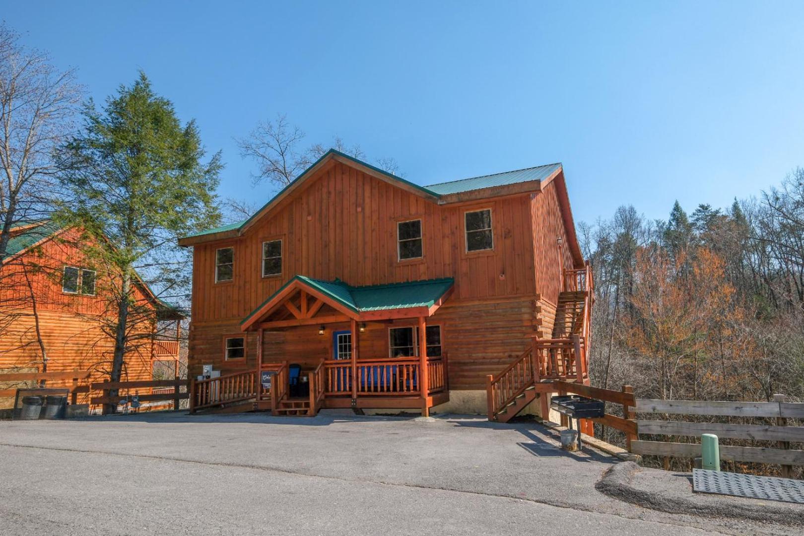 Holiday home Pet Friendly 5br Indoor Pool Gameroom Theater Pigeon Forge