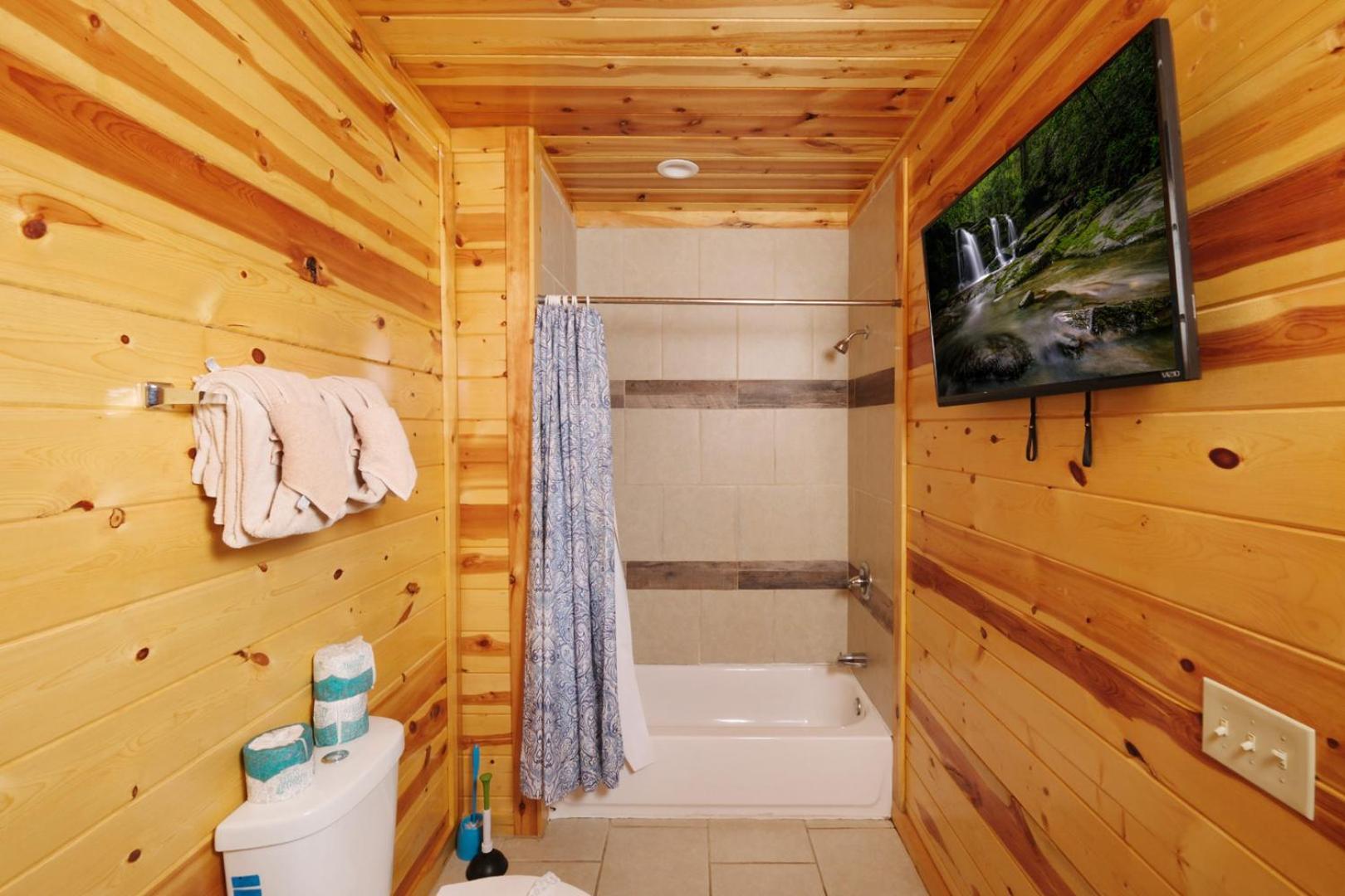 Pet Friendly 5br Indoor Pool Gameroom Theater Holiday home