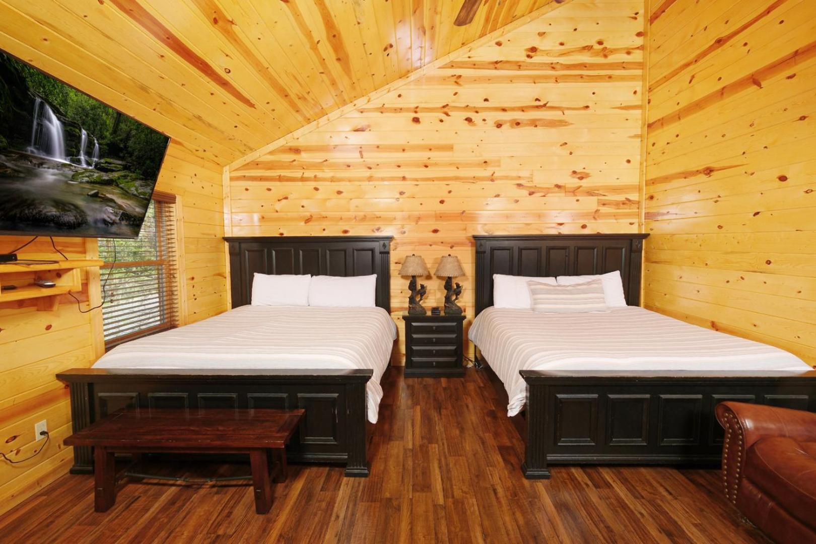 Pet Friendly 5br Indoor Pool Gameroom Theater Holiday home