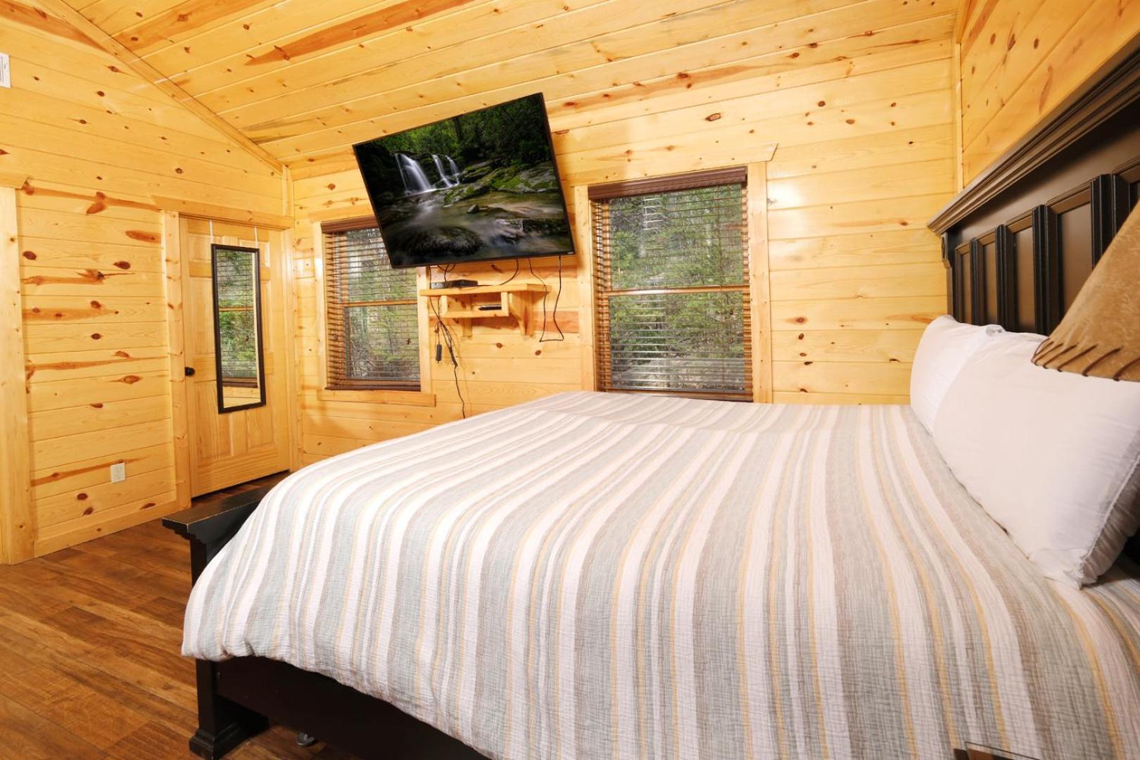 Pet Friendly 5br Indoor Pool Gameroom Theater *