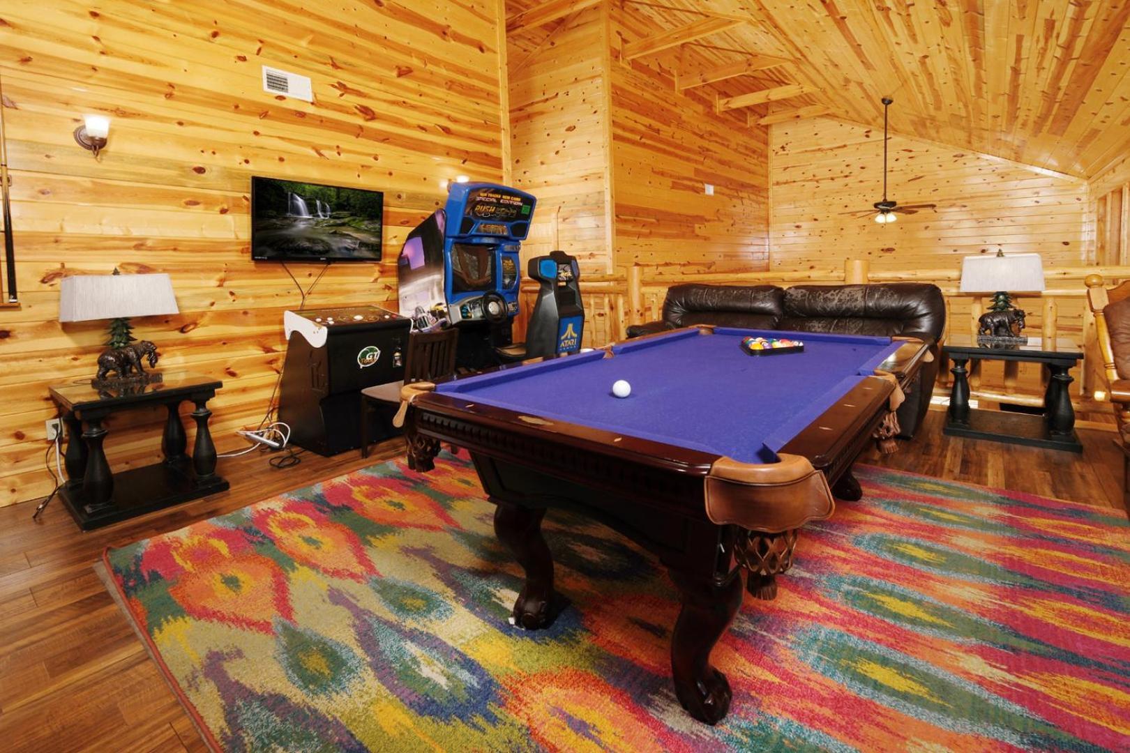 Pet Friendly 5br Indoor Pool Gameroom Theater Holiday home Pigeon Forge