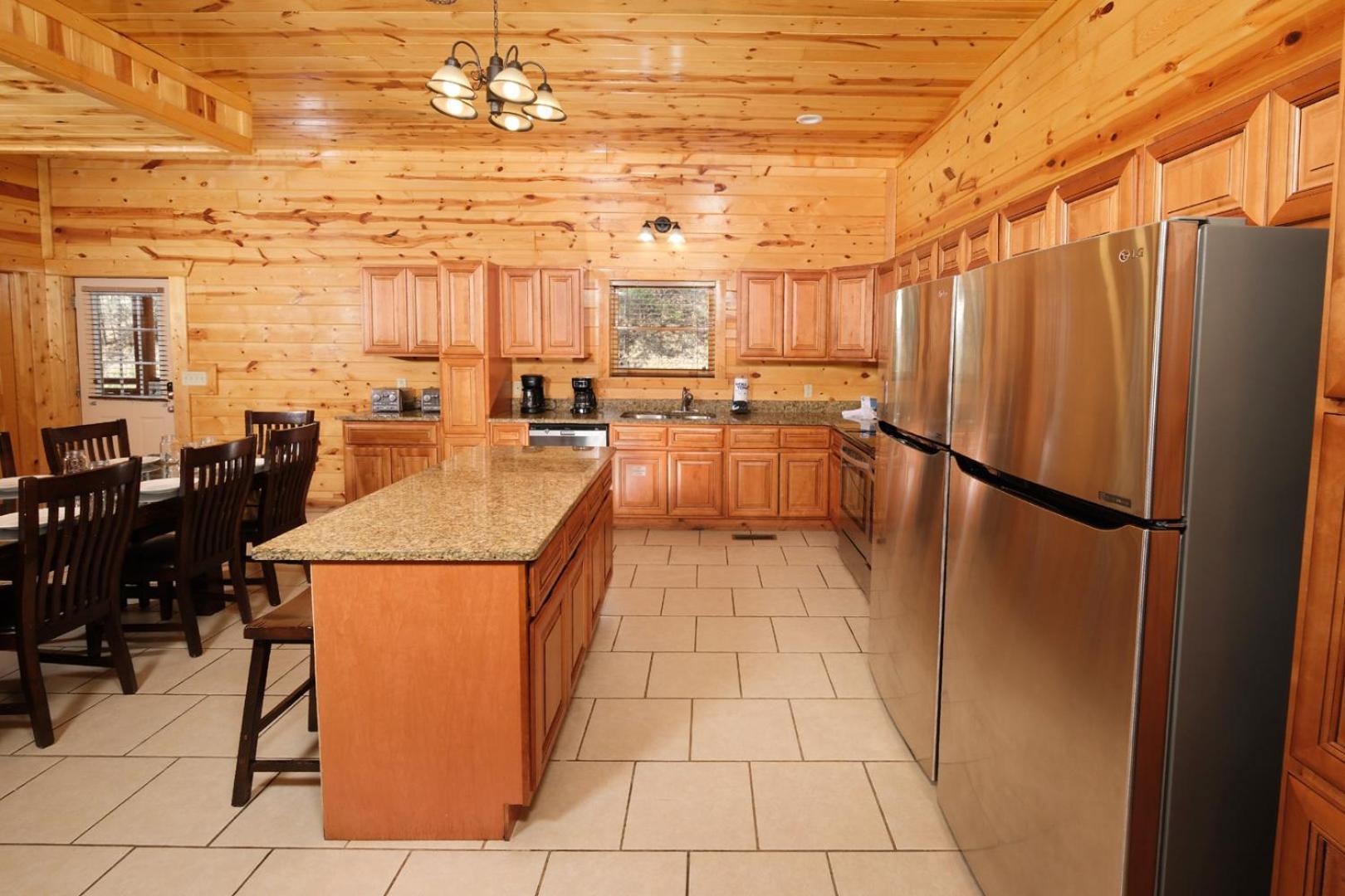 Pet Friendly 5br Indoor Pool Gameroom Theater * Pigeon Forge