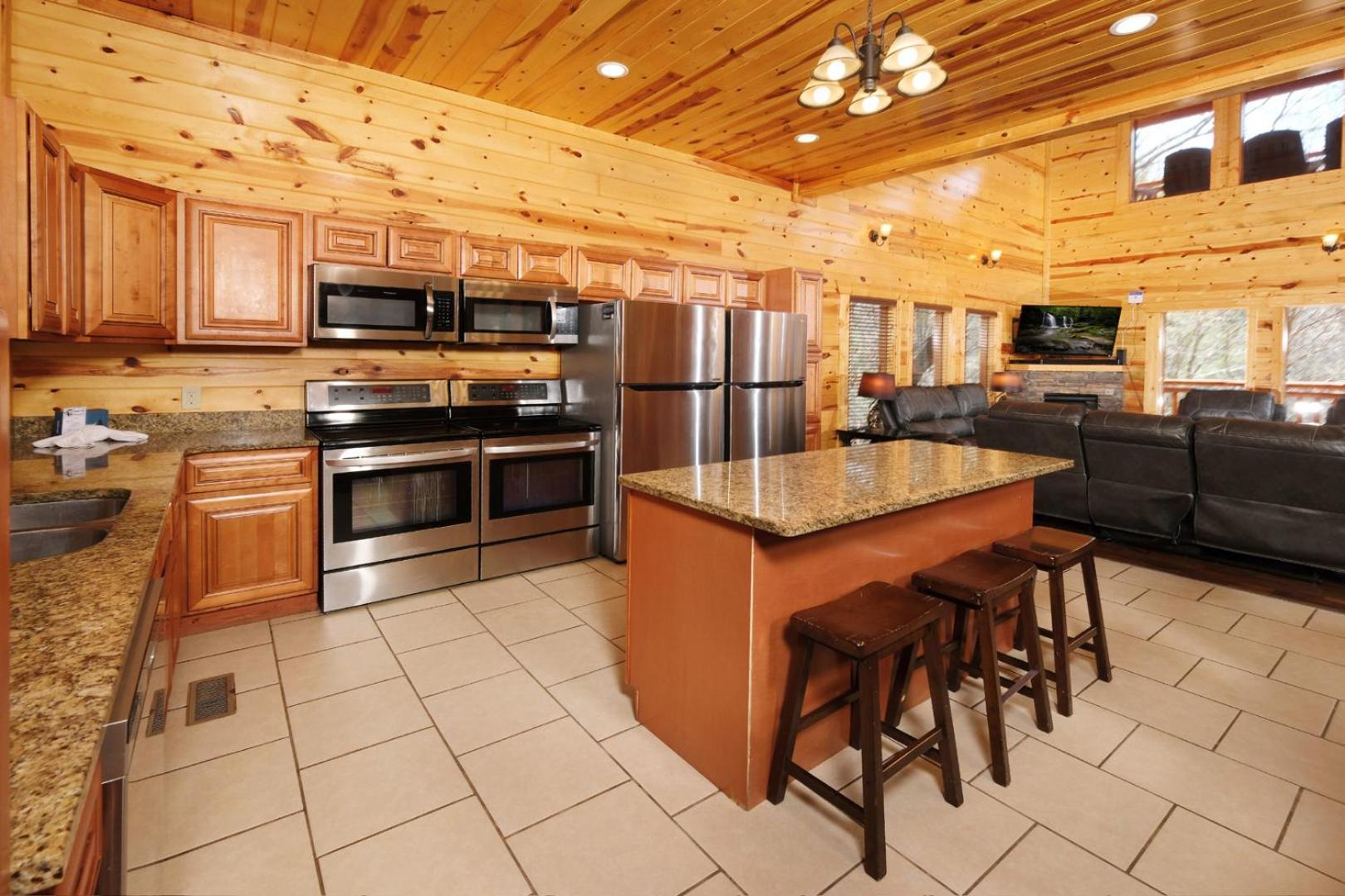 Pet Friendly 5br Indoor Pool Gameroom Theater Holiday home