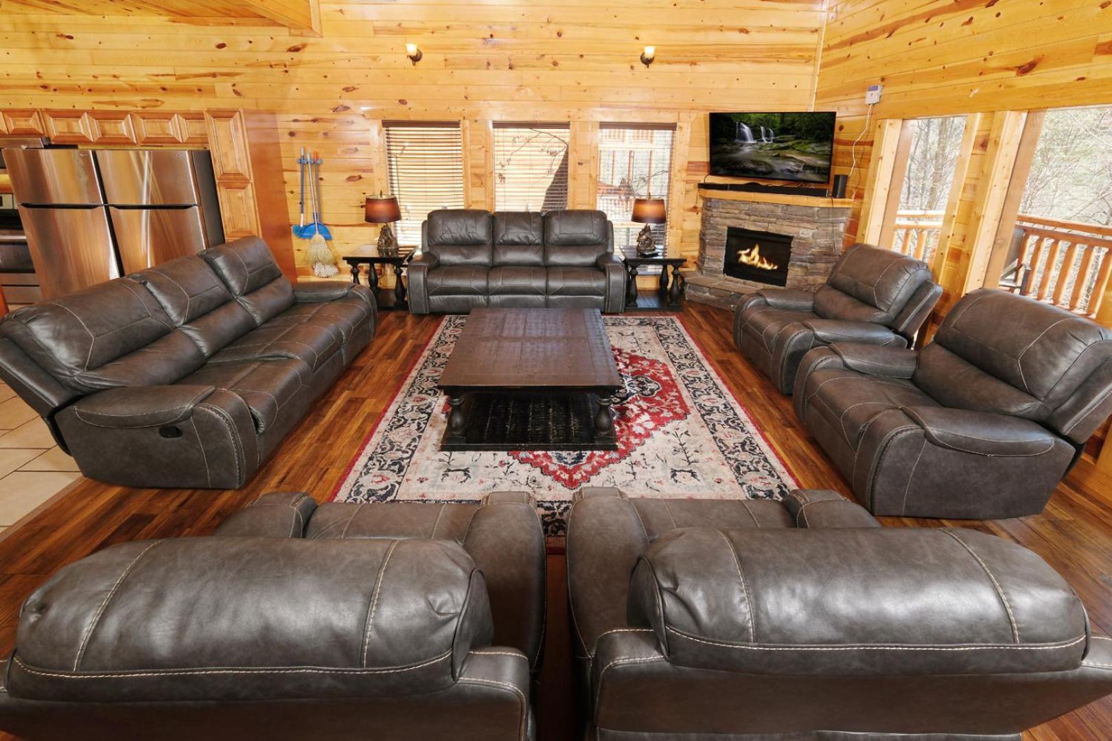 Pet Friendly 5br Indoor Pool Gameroom Theater