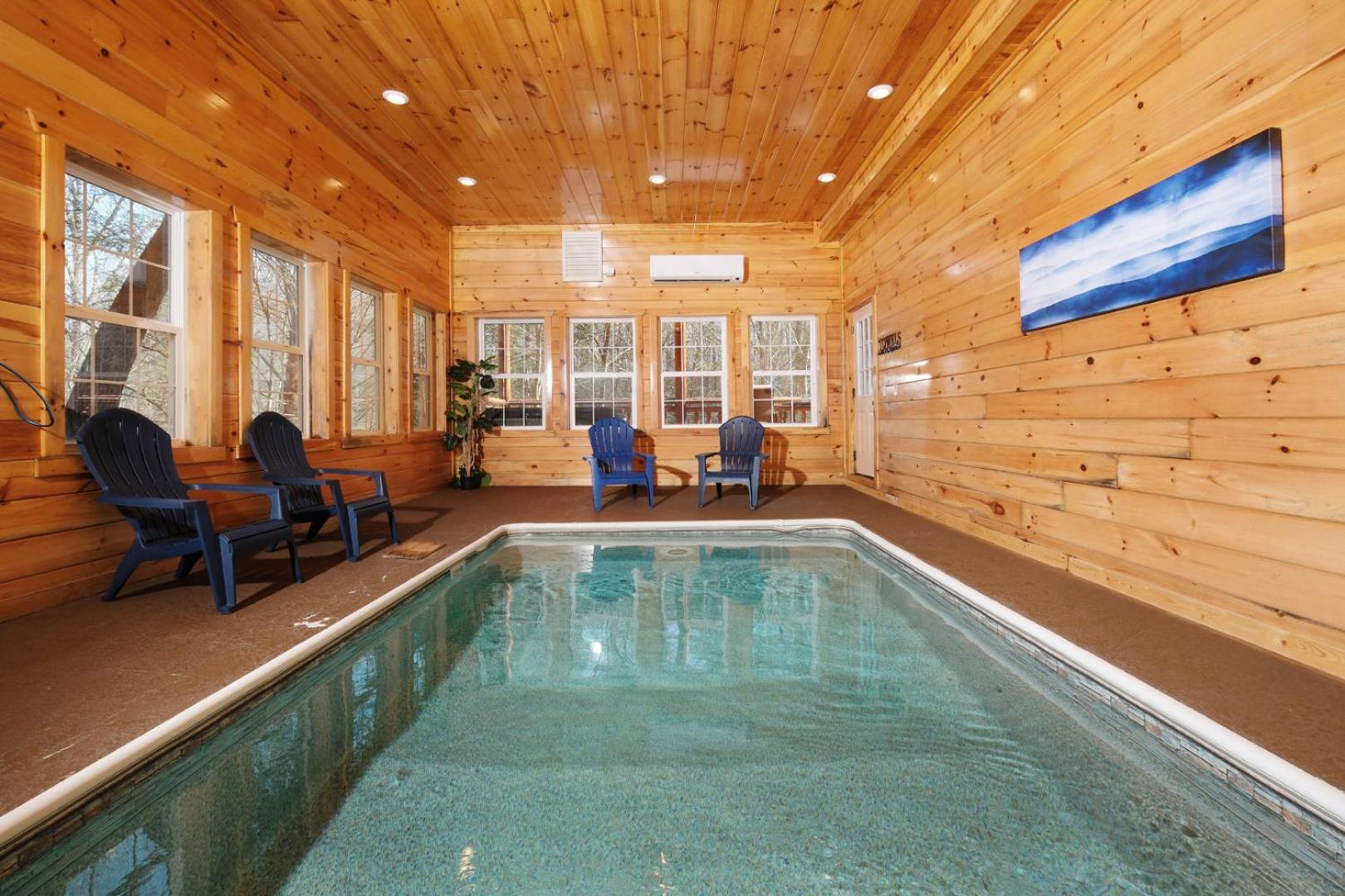 Pet Friendly 5br Indoor Pool Gameroom Theater Pigeon Forge