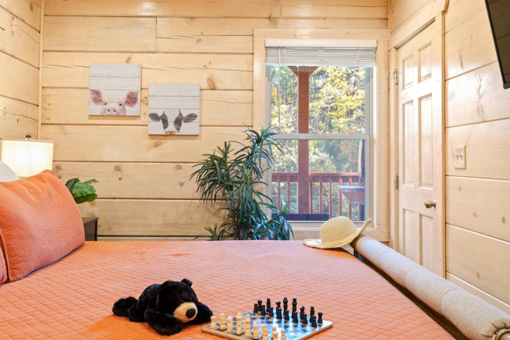 Enchanted Forest Hideaway By Ghosal Luxury Pigeon Forge