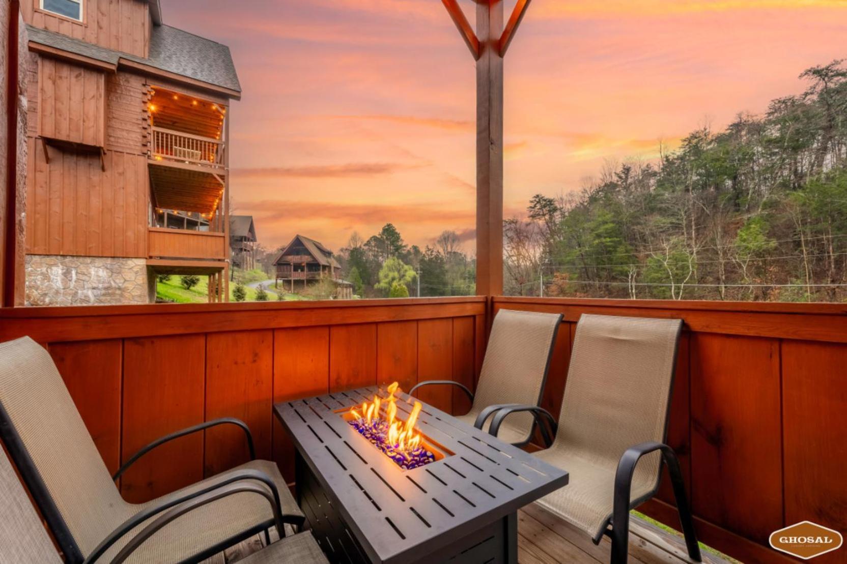 Enchanted Forest Hideaway By Ghosal Luxury Chalet