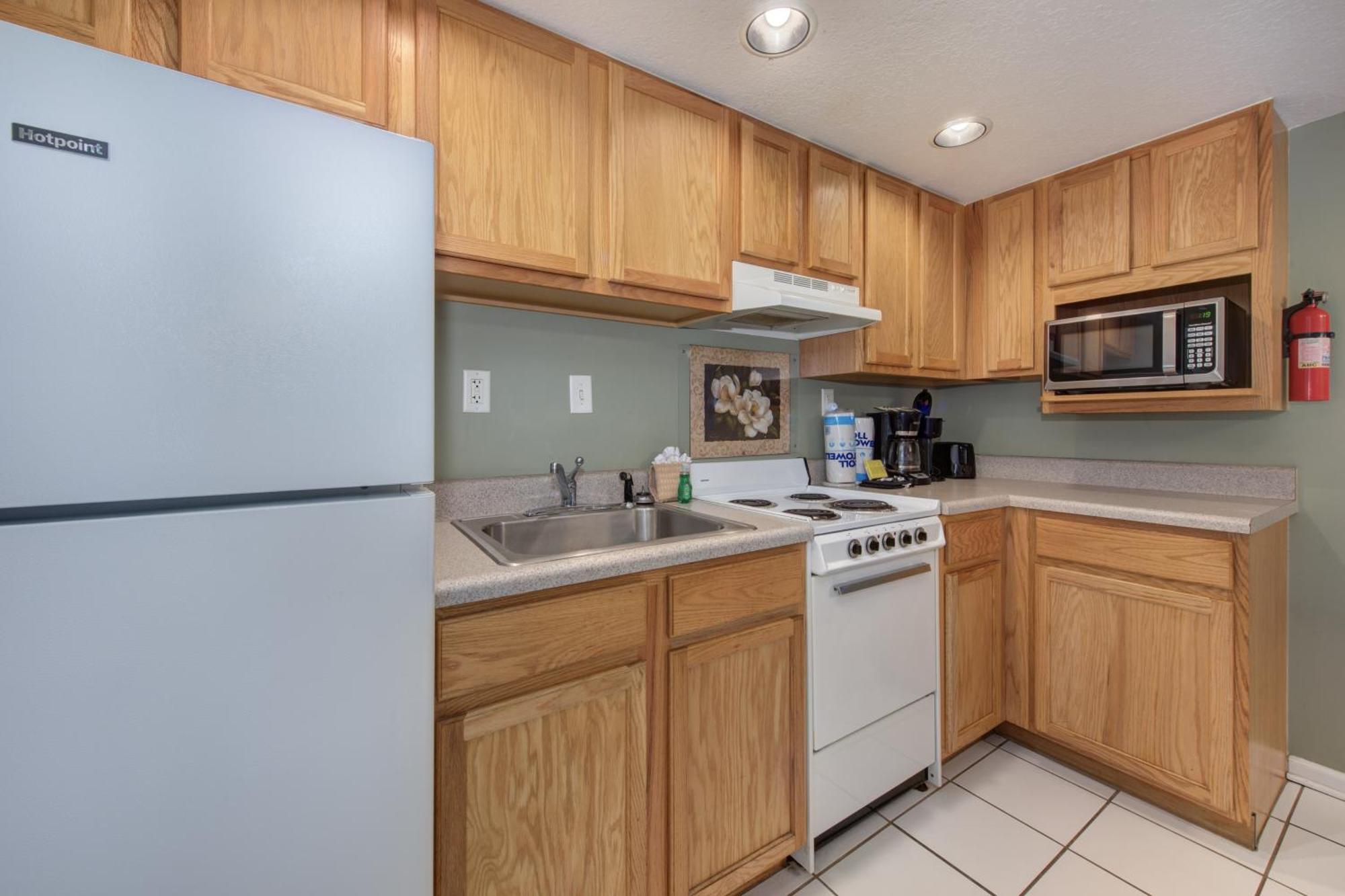 Colonial Crest Unit #113 *