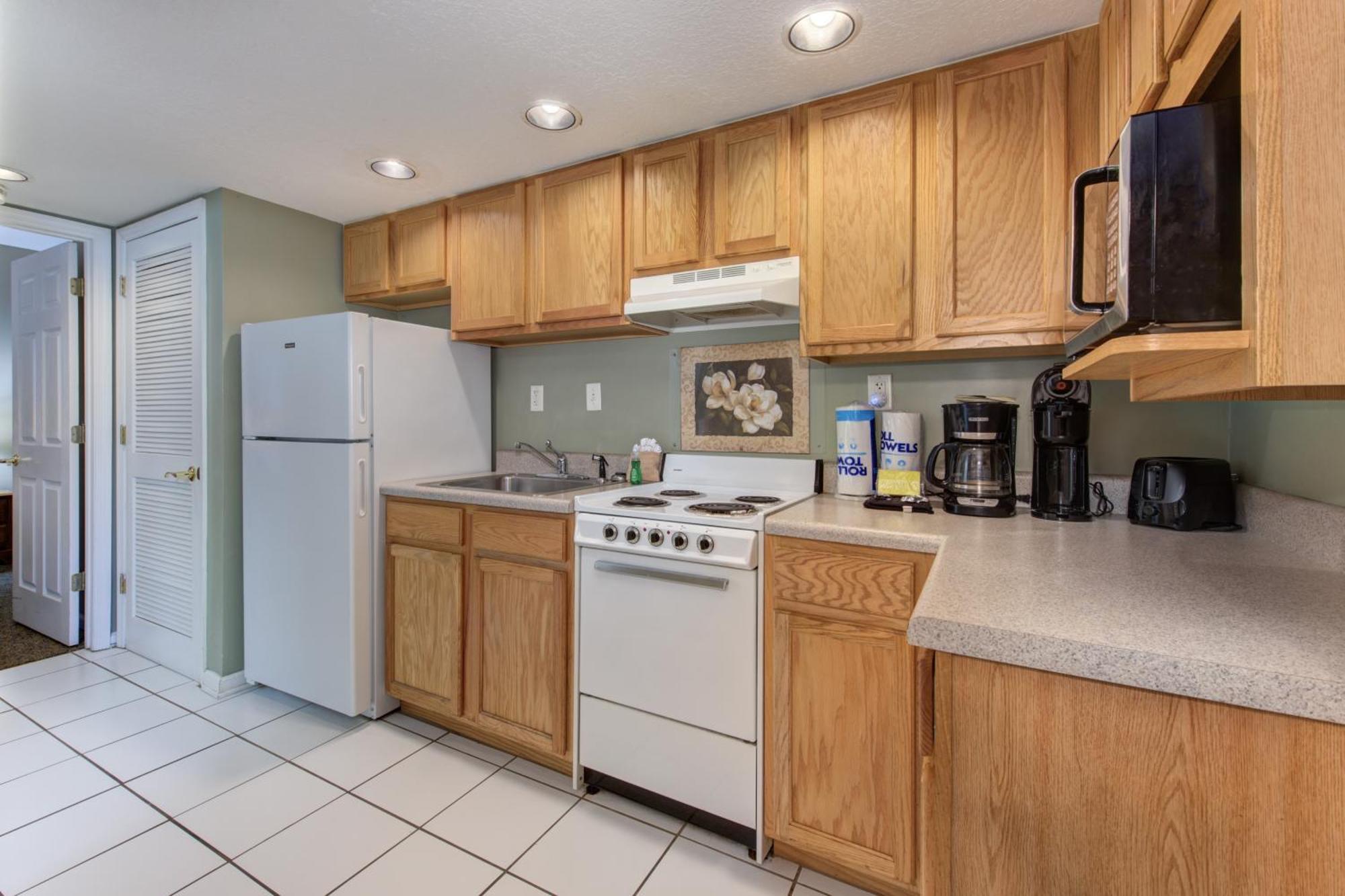 Colonial Crest Unit #113 * Pigeon Forge
