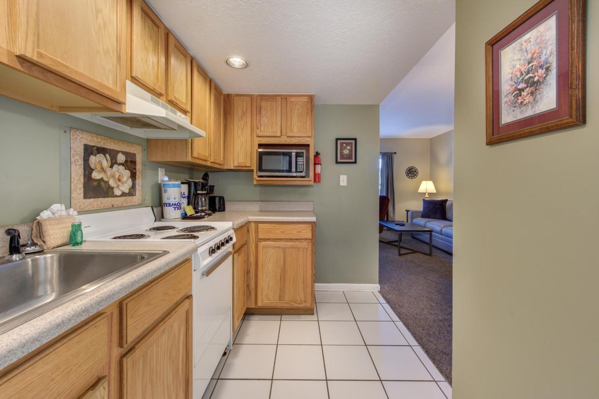 Apartment Colonial Crest Unit #113 Pigeon Forge