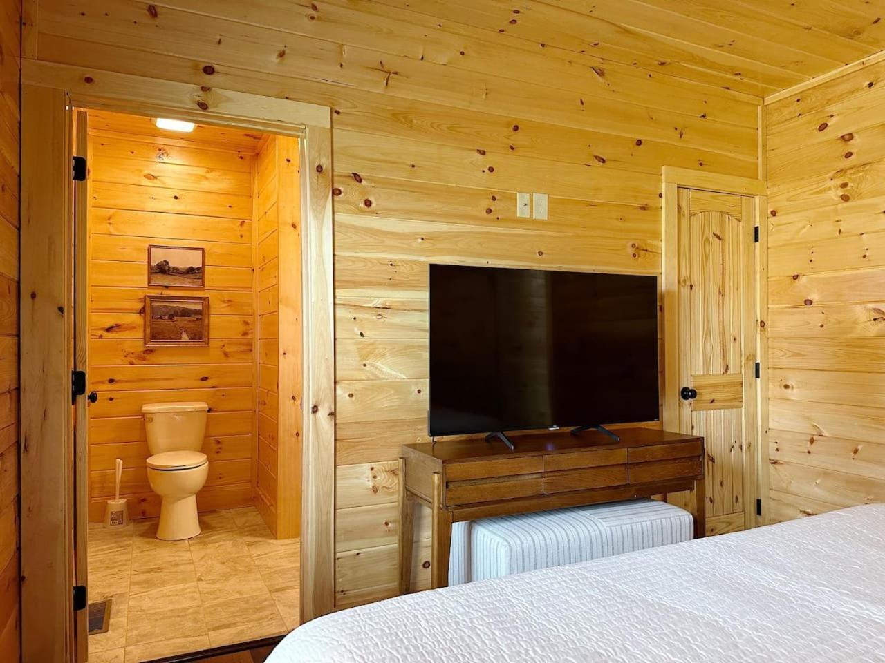 2 Sleeps 28 8bedroom Pool Hot Tub Game *