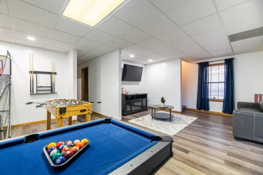 Twilight Timber - Pet Friendly With Hot Tub, And Game * Pigeon Forge