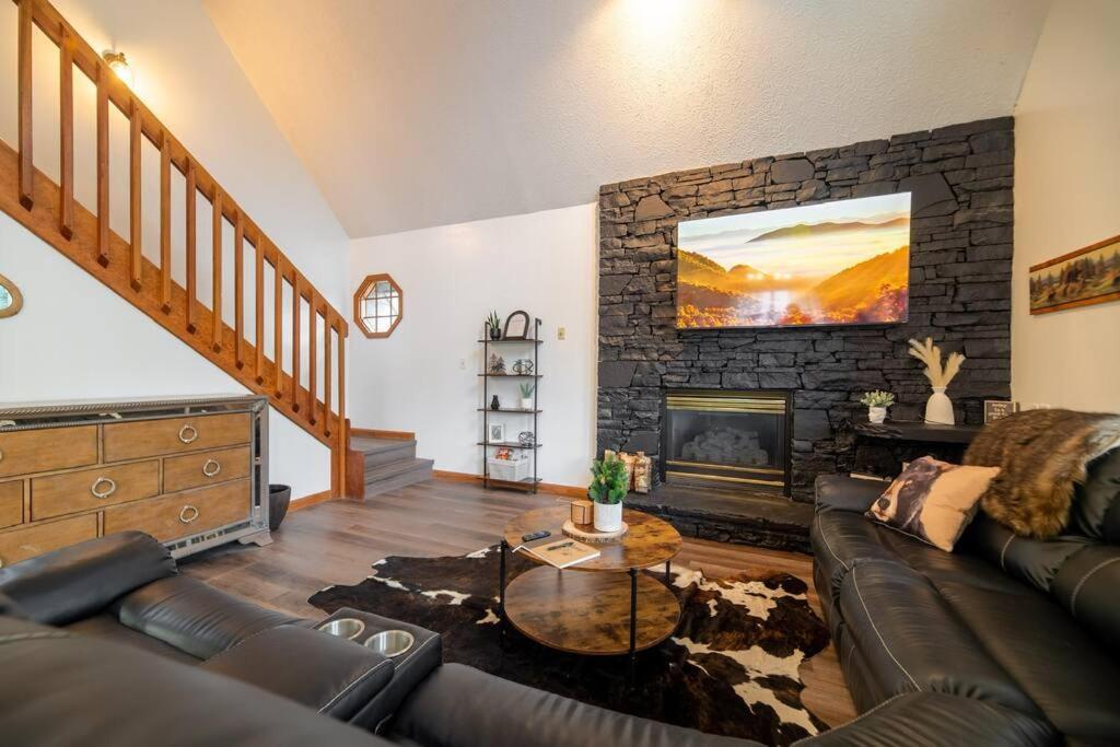 Holiday home Twilight Timber - Pet Friendly With Hot Tub, And Game *