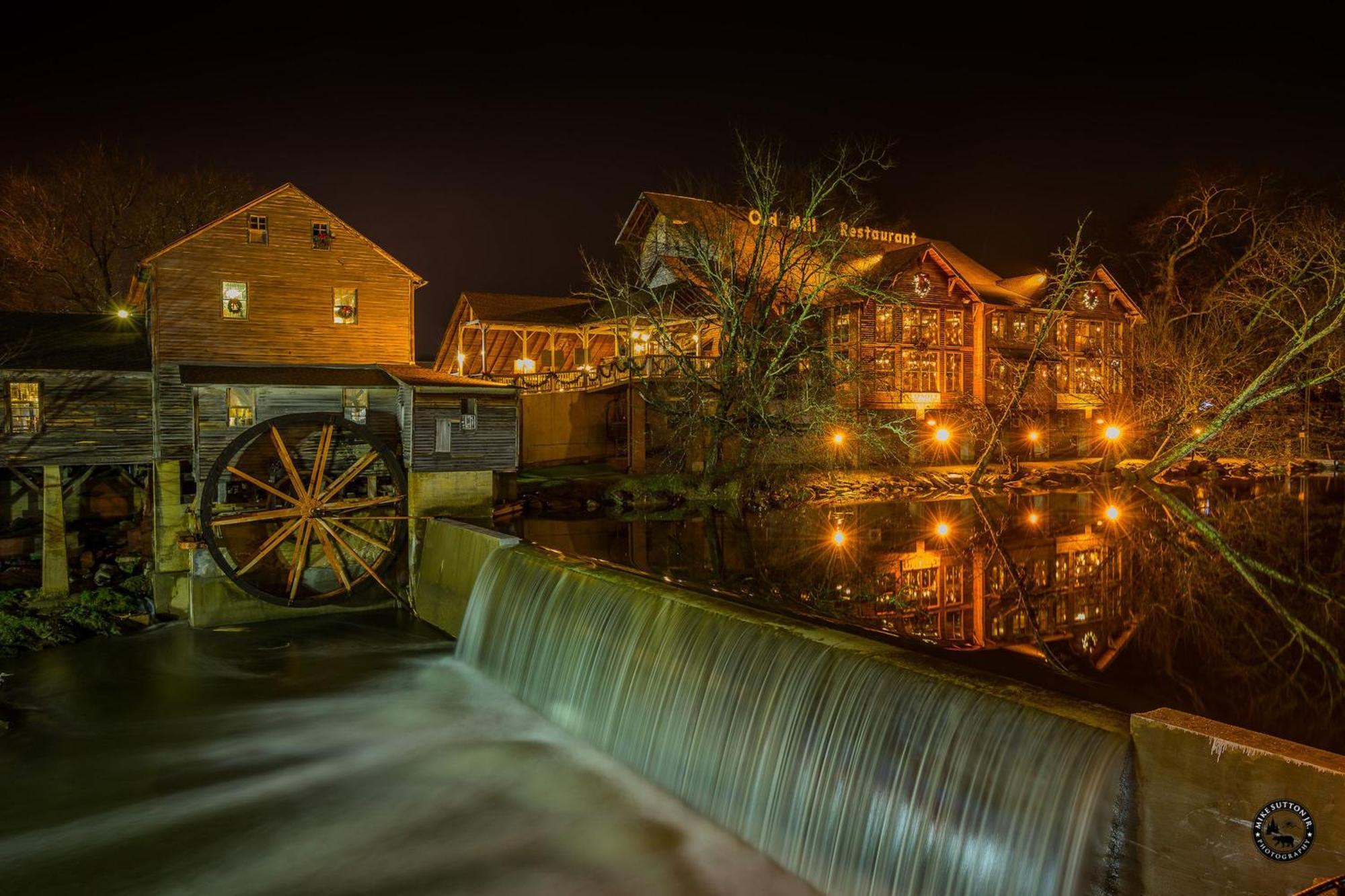 Holiday home Peaceful In The Pines By Distinctive Getaways Pigeon Forge