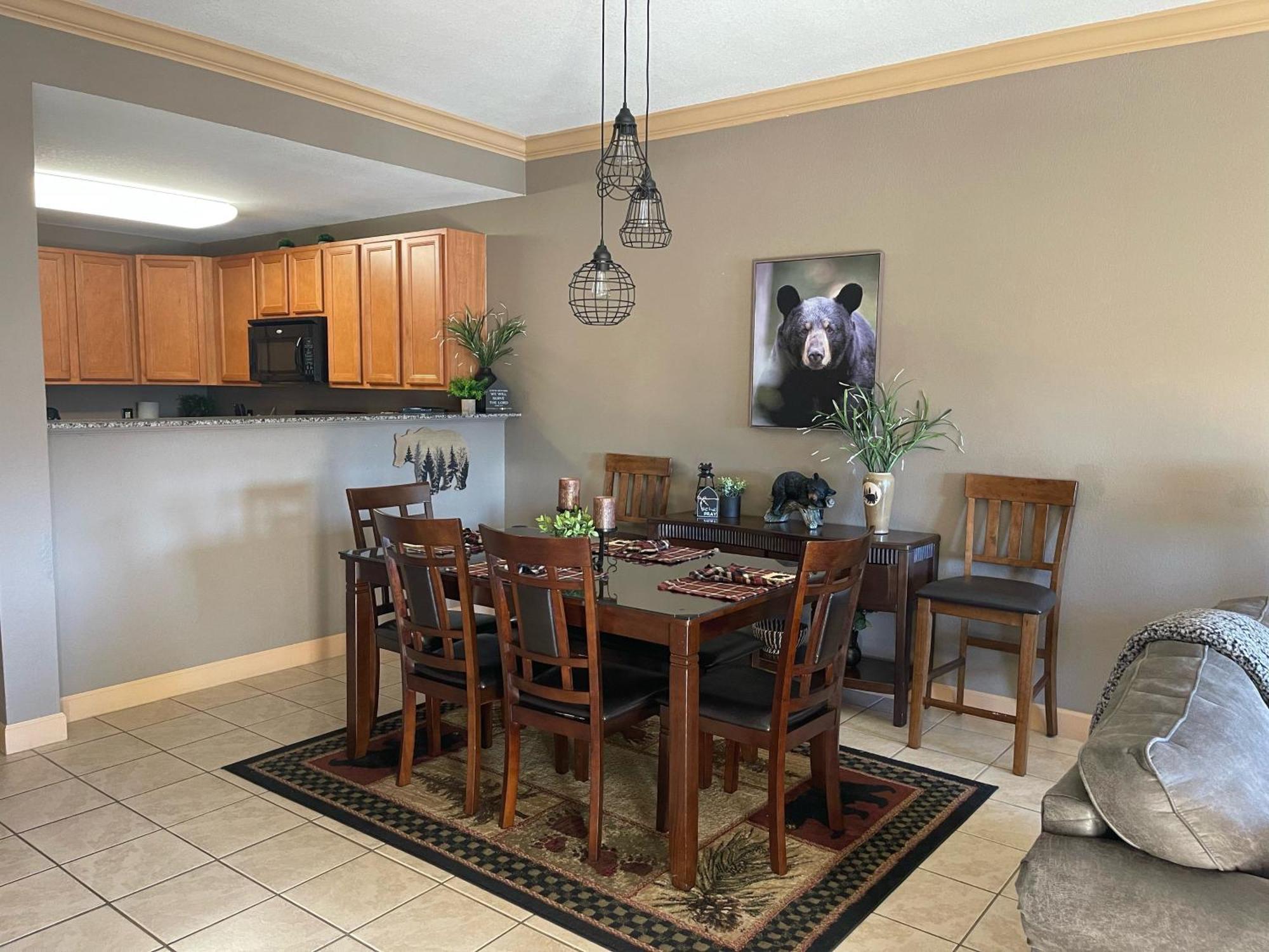 Apartment A Bear's Hibernation Pigeon Forge