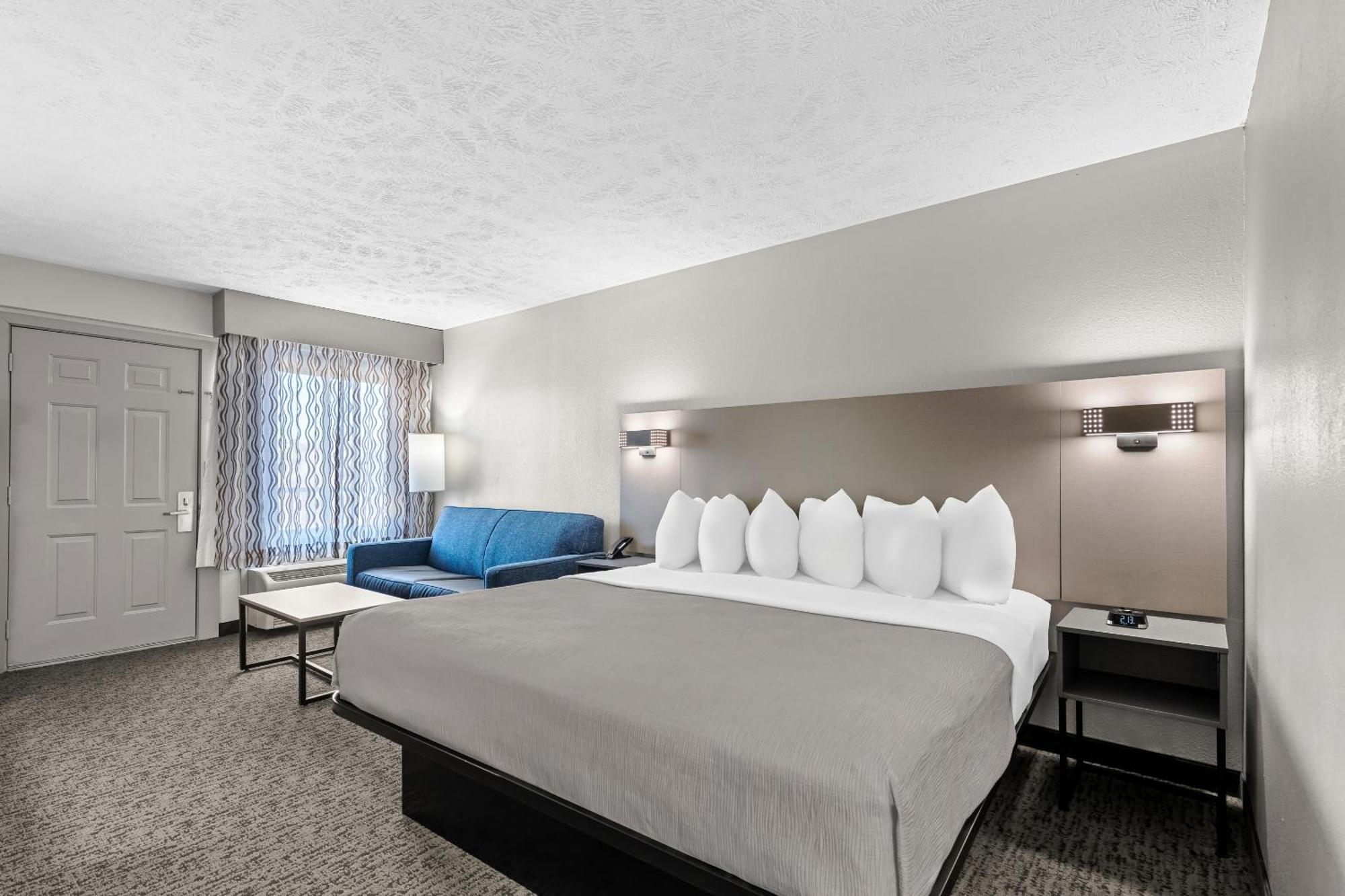 Hotel Quality & At Dollywood Lane Pigeon Forge