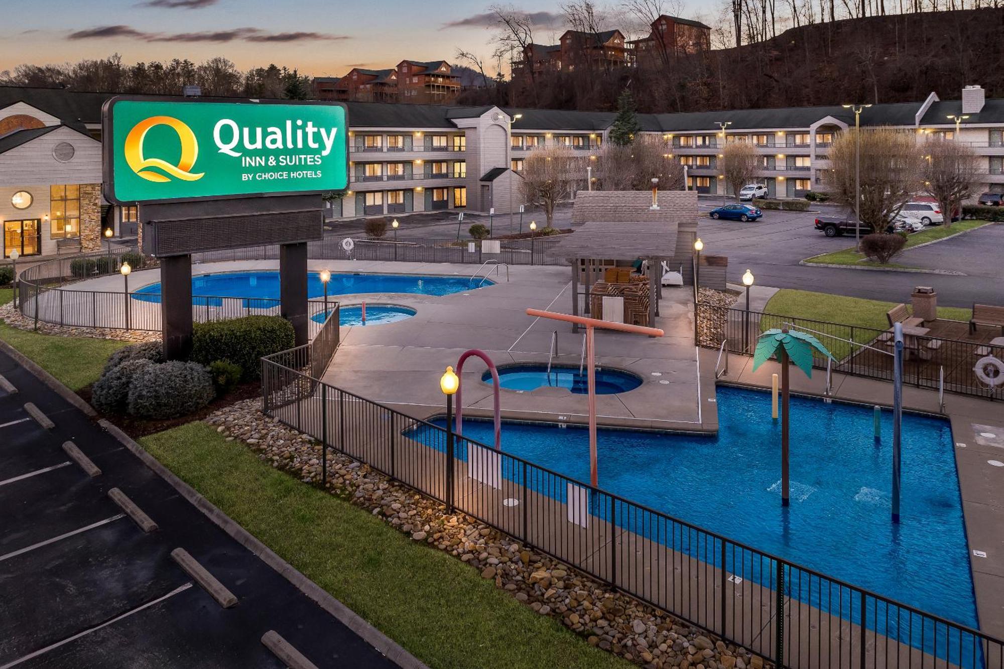 Quality & At Dollywood Lane 2* Pigeon Forge