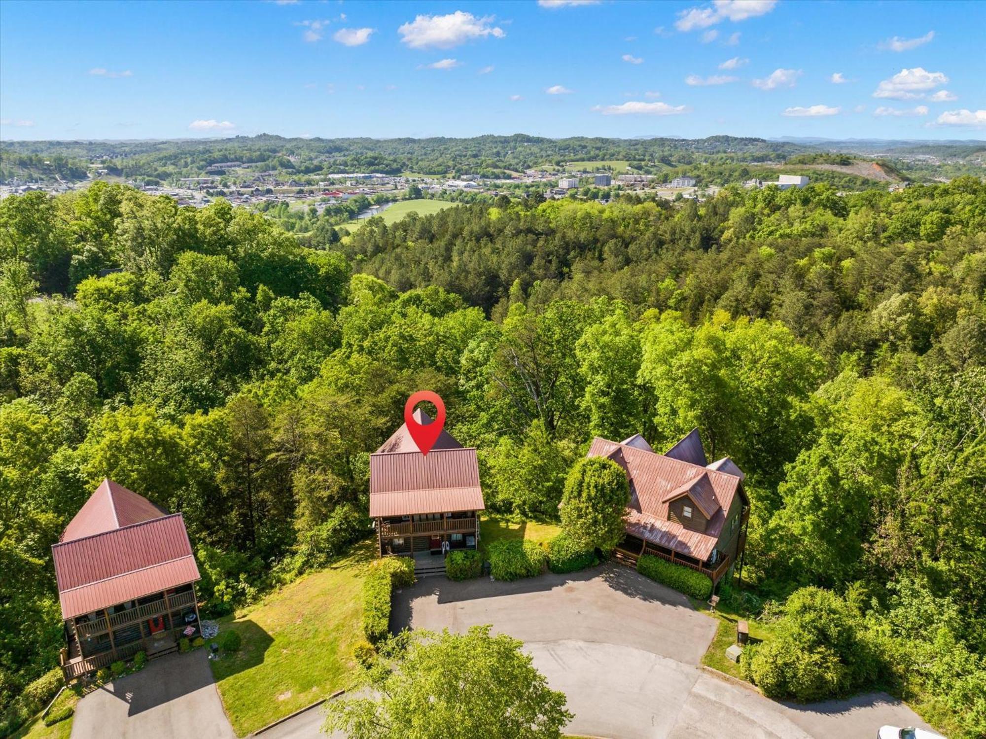 Spacious 5br 8 Min To Dollywood Hot Tub Views Free Attraction Tickets Holiday home