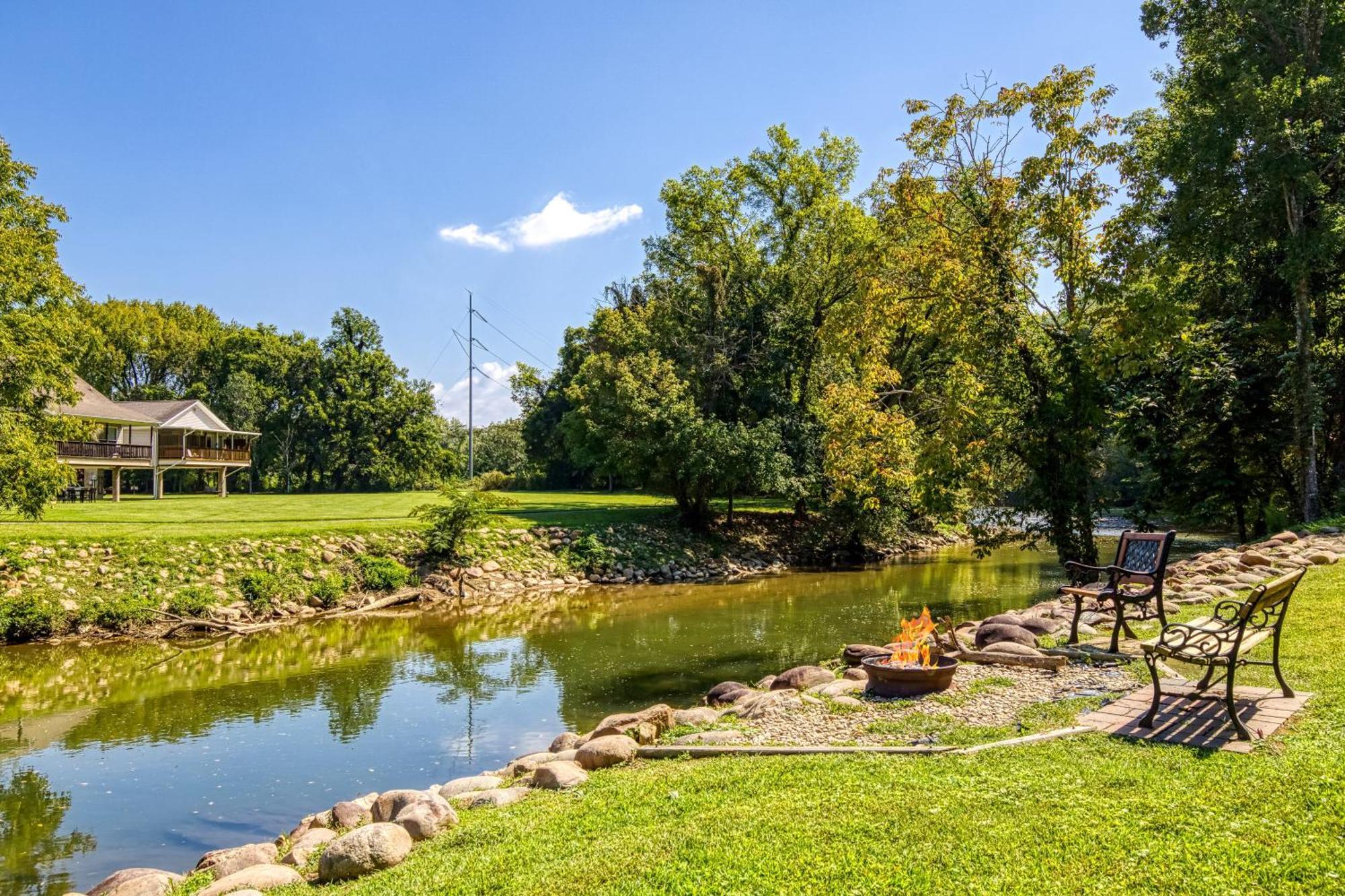 River Haven Pigeon Forge