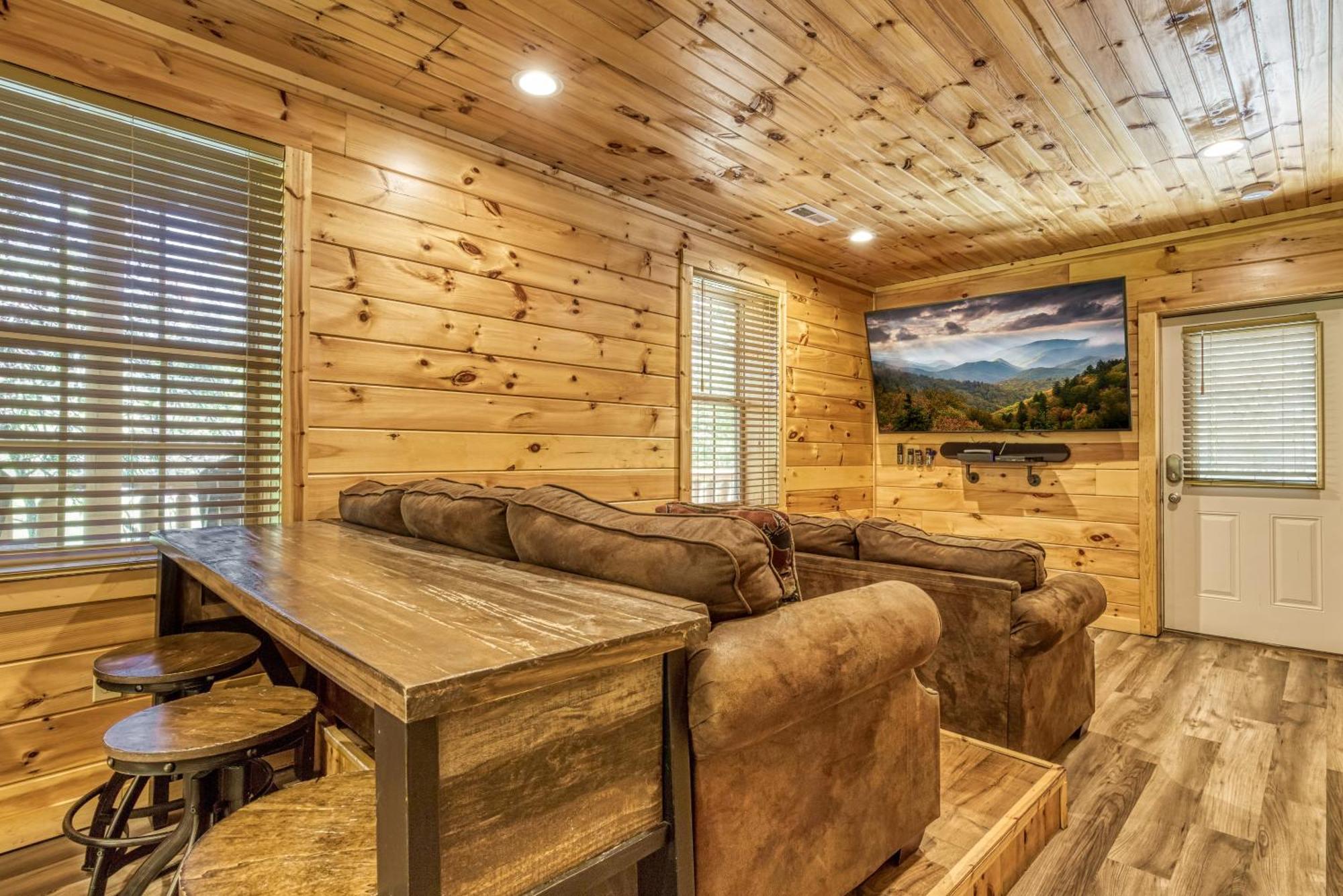 Timber Tree Chalet Pigeon Forge