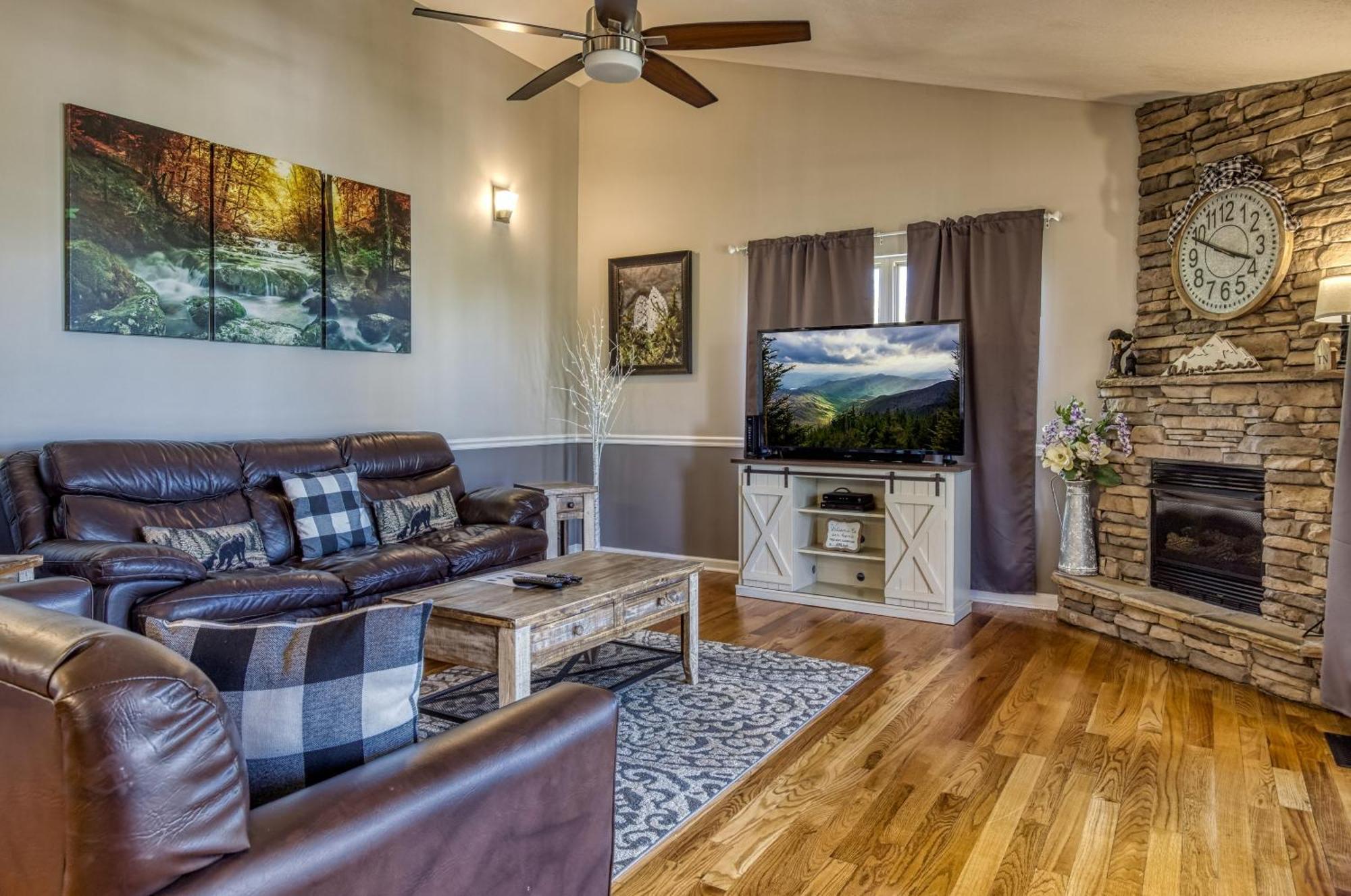 The Vicinity Pigeon Forge